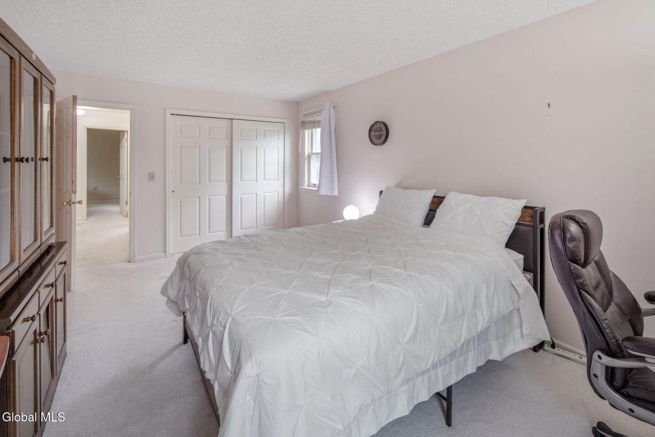 Guilderland, New York, 12303, United States, 4 Bedrooms Bedrooms, ,3 BathroomsBathrooms,Residential,For Sale,1891767
