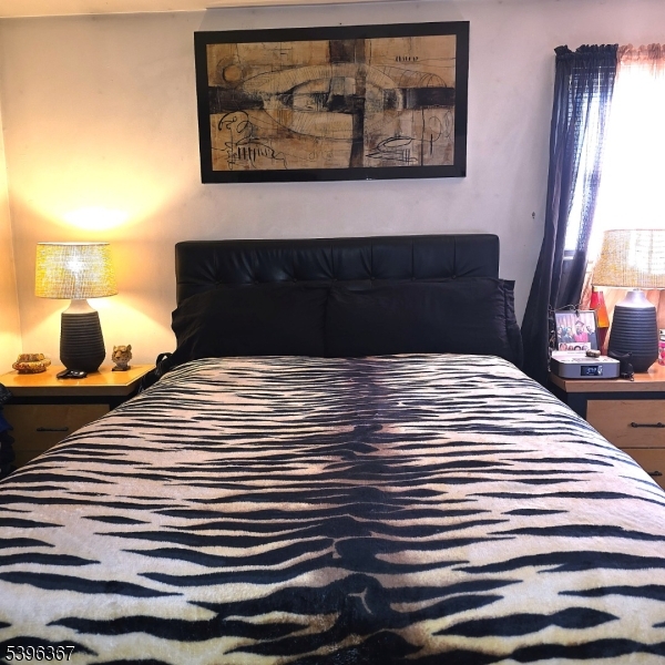 Fanwood Boro, New Jersey, 07023, United States, 4 Bedrooms Bedrooms, ,2 BathroomsBathrooms,Residential,For Sale,1991828