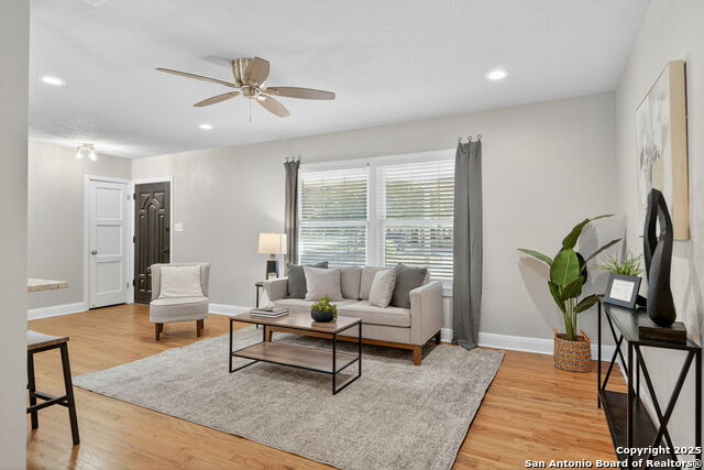 San Antonio, Texas, 78209, United States, 3 Bedrooms Bedrooms, ,3 BathroomsBathrooms,Residential,For Sale,1992862