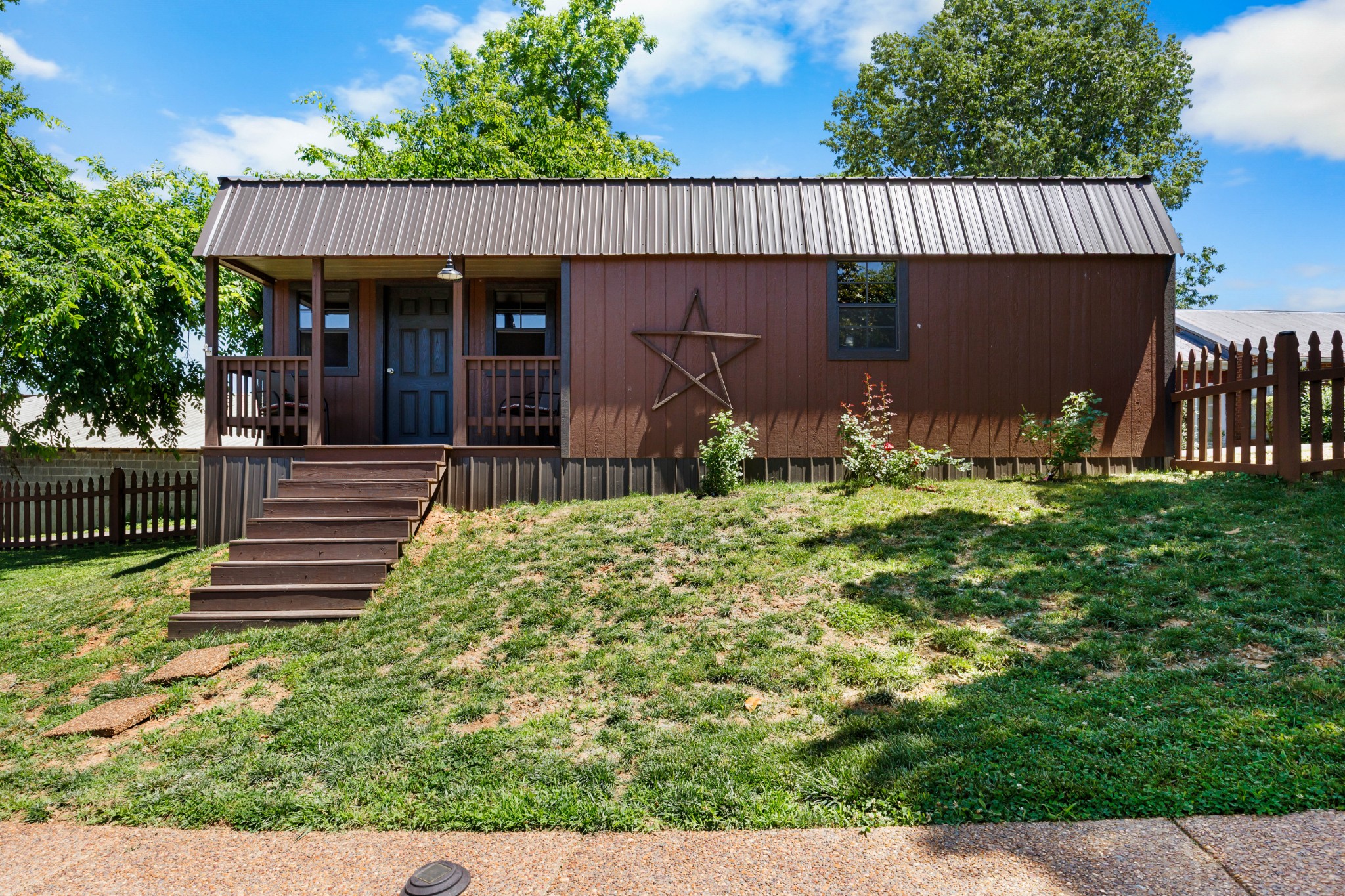 Dover, Tennessee, 37058, United States, 4 Bedrooms Bedrooms, ,3 BathroomsBathrooms,Residential,For Sale,1915564