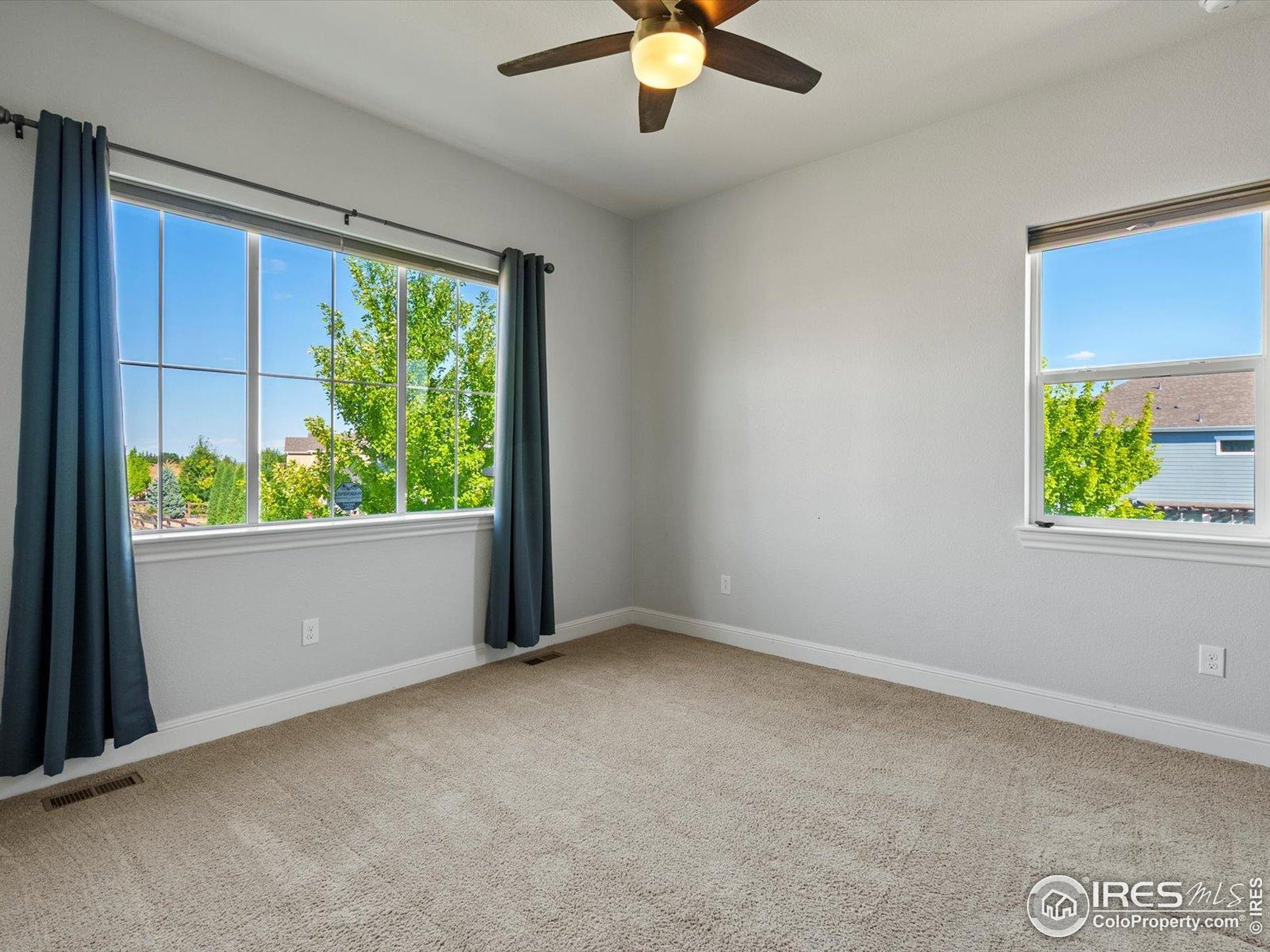 Arvada, Colorado, 80007, United States, 4 Bedrooms Bedrooms, ,3 BathroomsBathrooms,Residential,For Sale,1917292