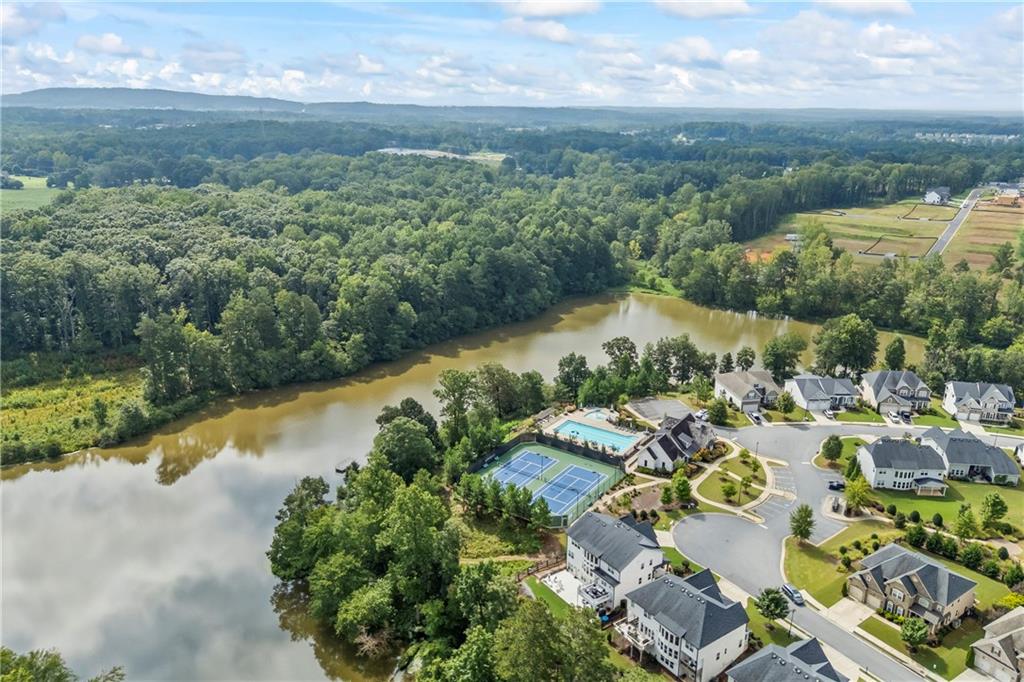 Cumming, Georgia, 30028, United States, 5 Bedrooms Bedrooms, ,4 BathroomsBathrooms,Residential,For Sale,1976985