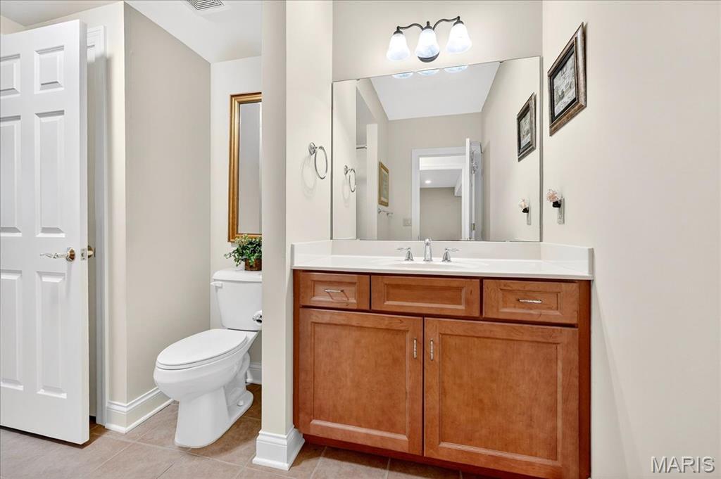 Ballwin, Missouri, 63011, United States, 2 Bedrooms Bedrooms, ,3 BathroomsBathrooms,Residential,For Sale,1947481