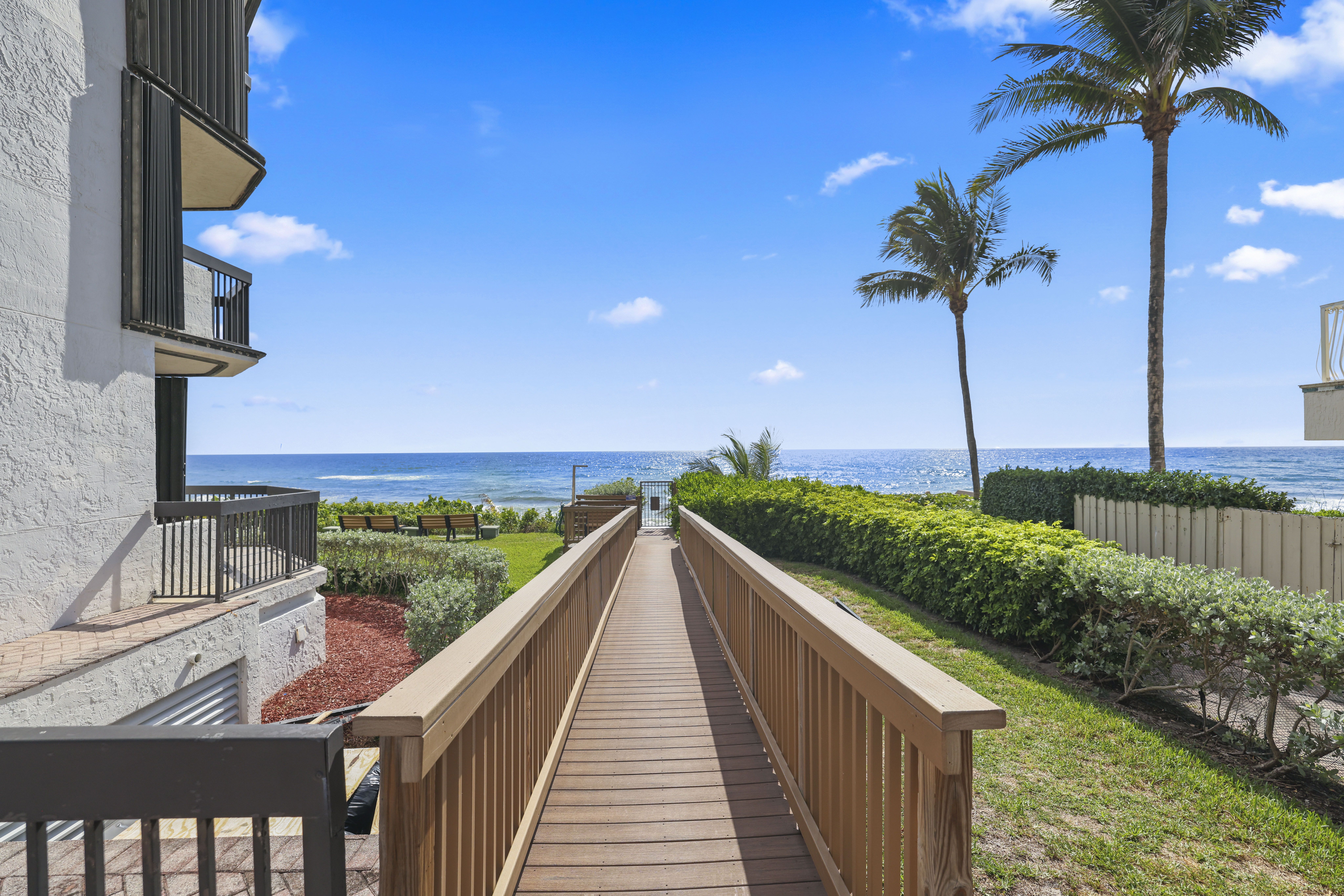  1155 Hillsboro Mile, Hillsboro Beach, FL, 33062 - 物件實景