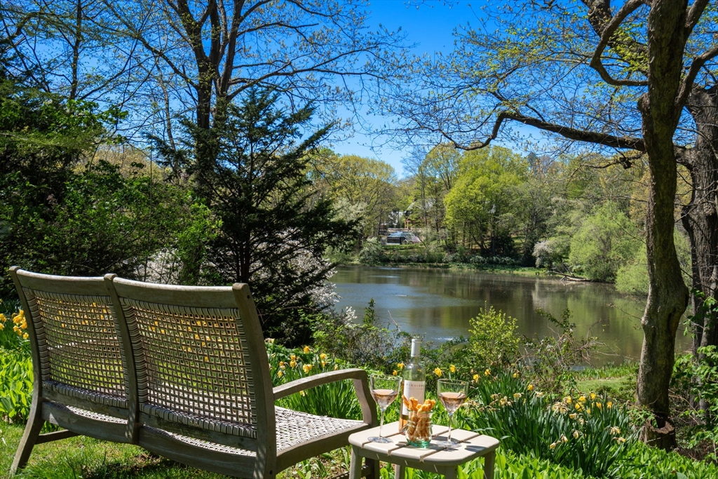 Brookline, Massachusetts, 02445, United States, 5 Bedrooms Bedrooms, ,7 BathroomsBathrooms,Residential,For Sale,1807365