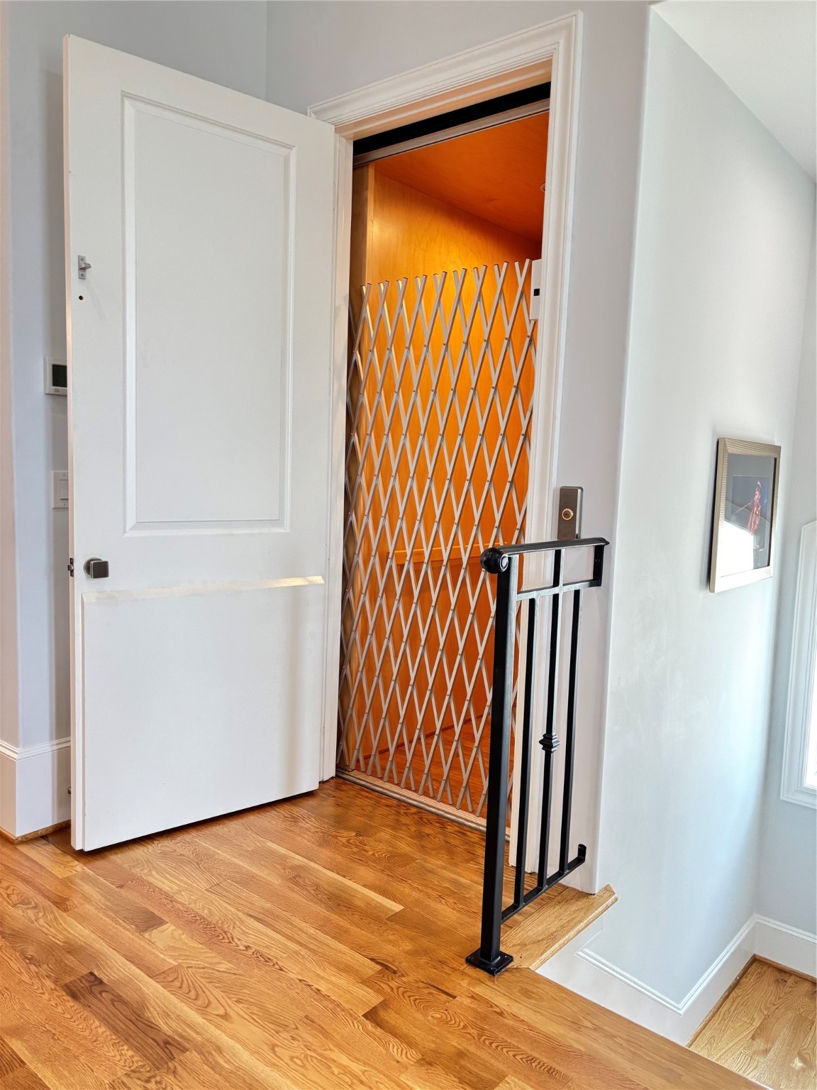 Houston, Texas, 77055, United States, 3 Bedrooms Bedrooms, ,4 BathroomsBathrooms,Residential,For Sale,1866931
