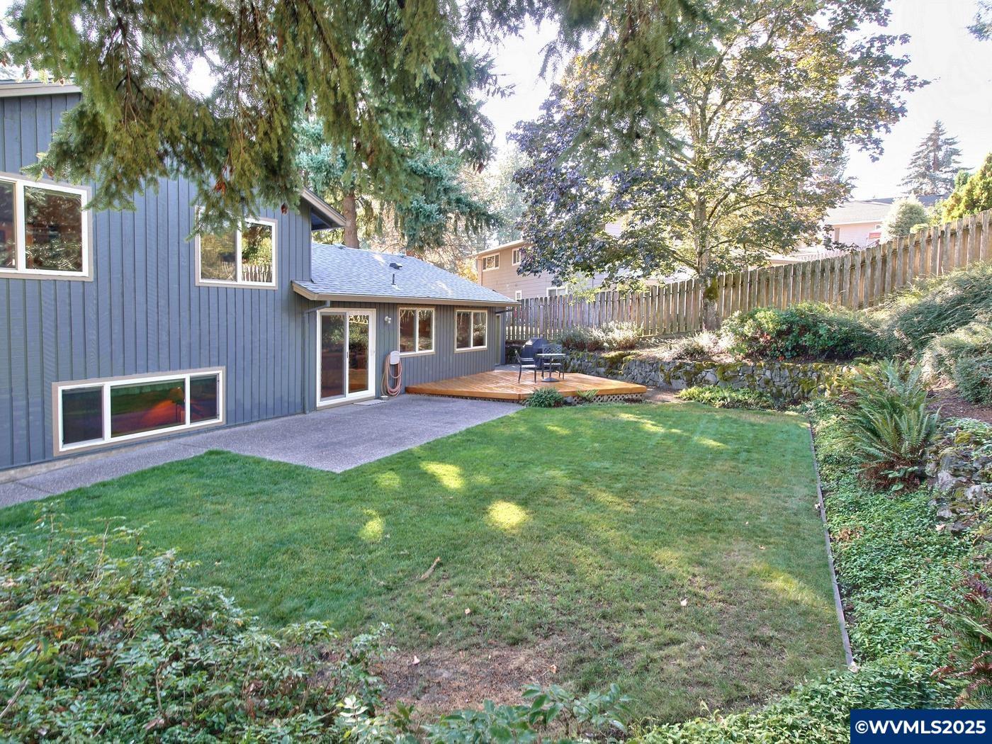 Portland, Oregon, 97229, United States, 4 Bedrooms Bedrooms, ,3 BathroomsBathrooms,Residential,For Sale,1958422