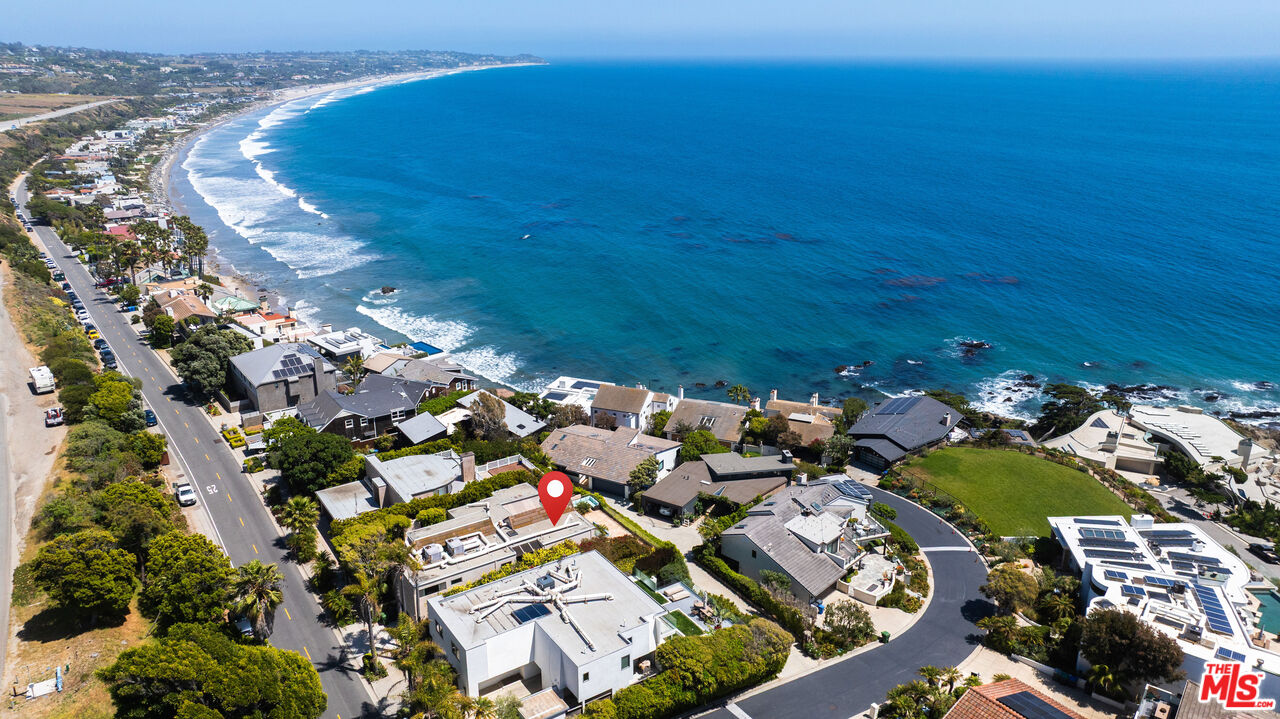 Malibu, California, 90265, United States, 3 Bedrooms Bedrooms, ,4 BathroomsBathrooms,Residential,For Sale,1807694