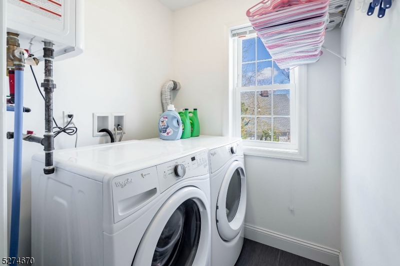 Rahway City, New Jersey, 07065, United States, 4 Bedrooms Bedrooms, ,2 BathroomsBathrooms,Residential,For Sale,1892652