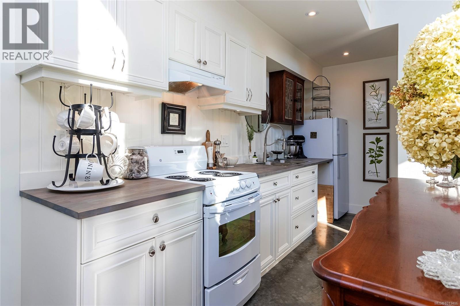 DUNCAN, British Columbia, V9L 2A9, CA, 3 Bedrooms Bedrooms, ,3 BathroomsBathrooms,Residential,For Sale,1948258
