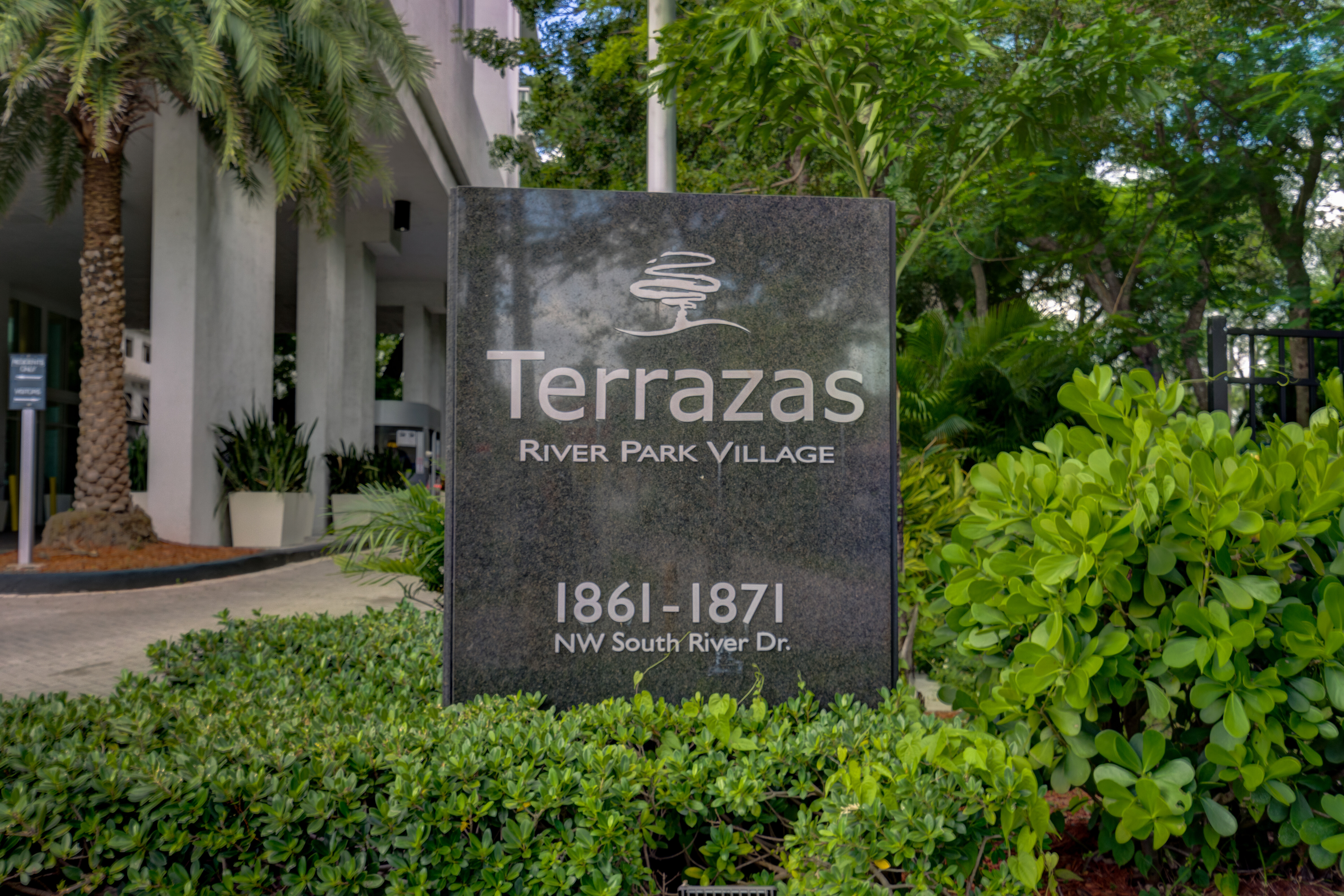  1871 NW S River Dr, Miami, FL, 33125 - 物件實景