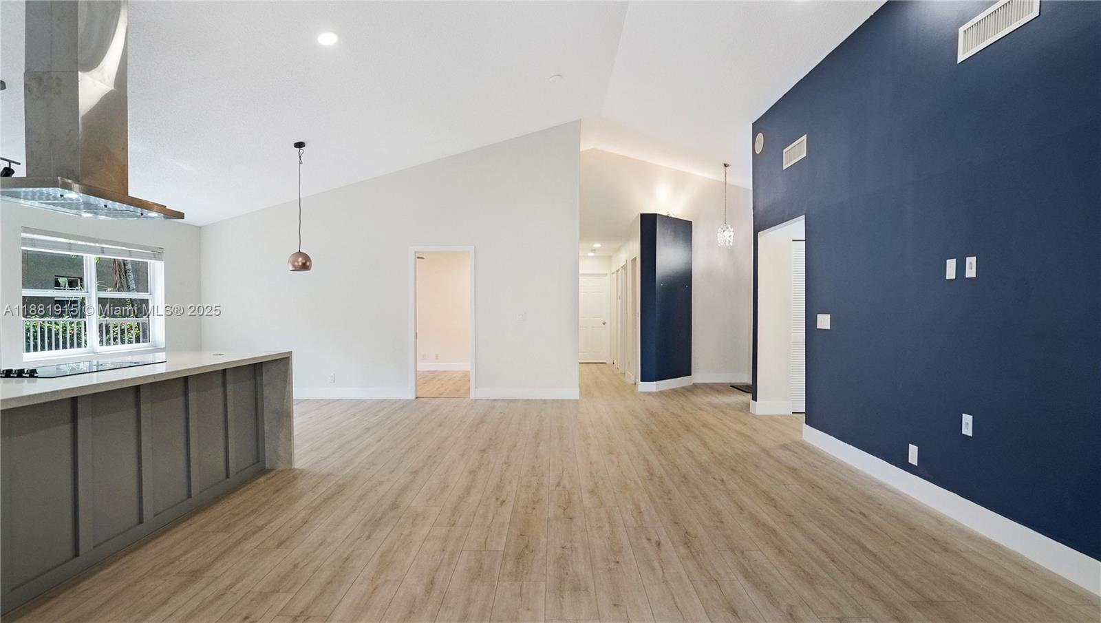 Plantation, Florida, 33322, United States, 3 Bedrooms Bedrooms, ,2 BathroomsBathrooms,Residential,For Sale,1947499