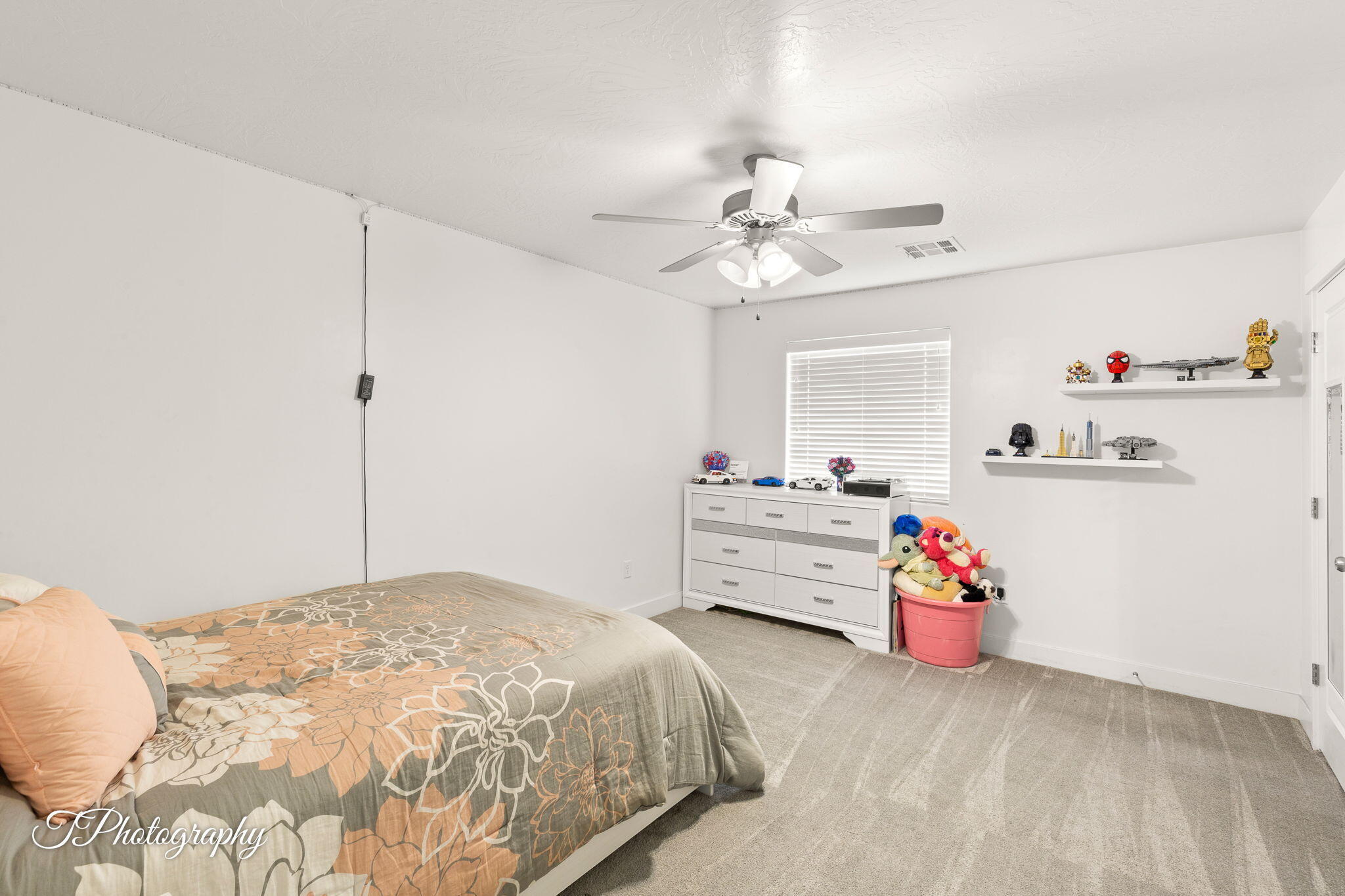 St George, Utah, 84790, United States, 6 Bedrooms Bedrooms, ,Residential,For Sale,1882756