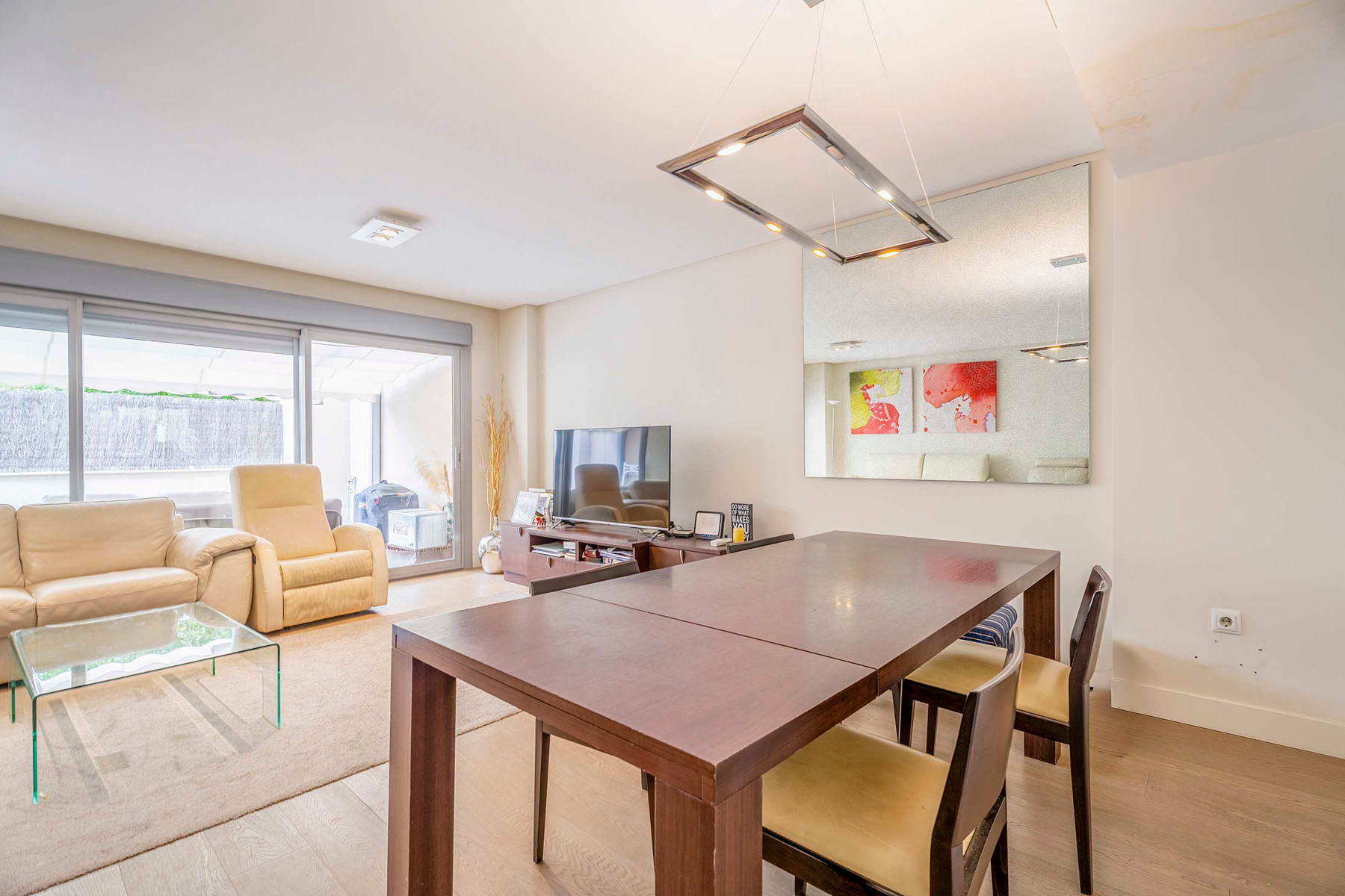  Semi-detached house with garden, elevator & pool in a private complex - 物件實景