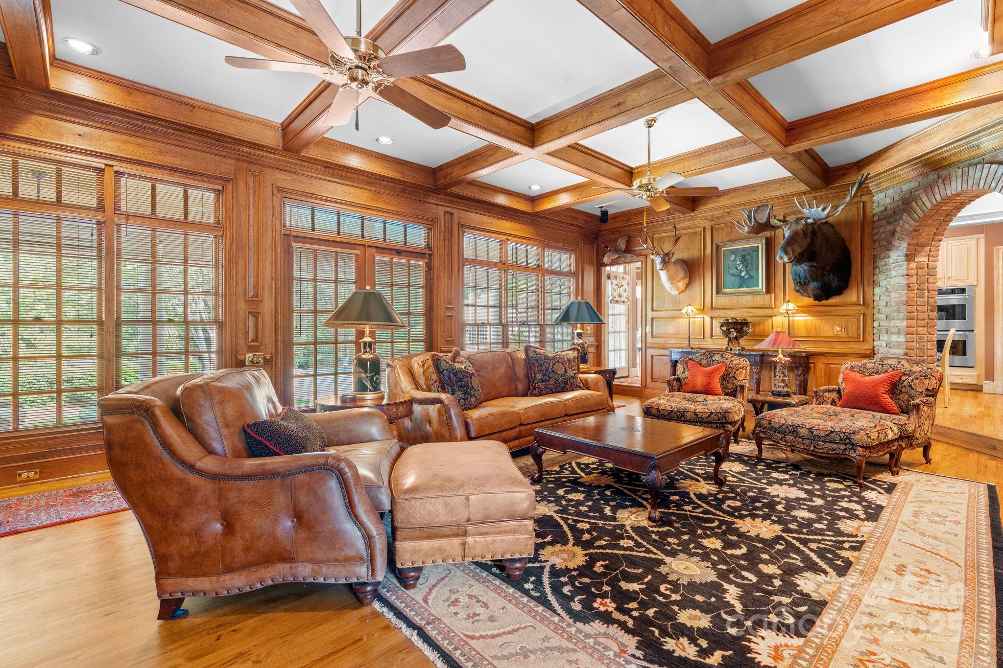 Hickory, North Carolina, 28601, United States, 4 Bedrooms Bedrooms, ,5 BathroomsBathrooms,Residential,For Sale,1942253