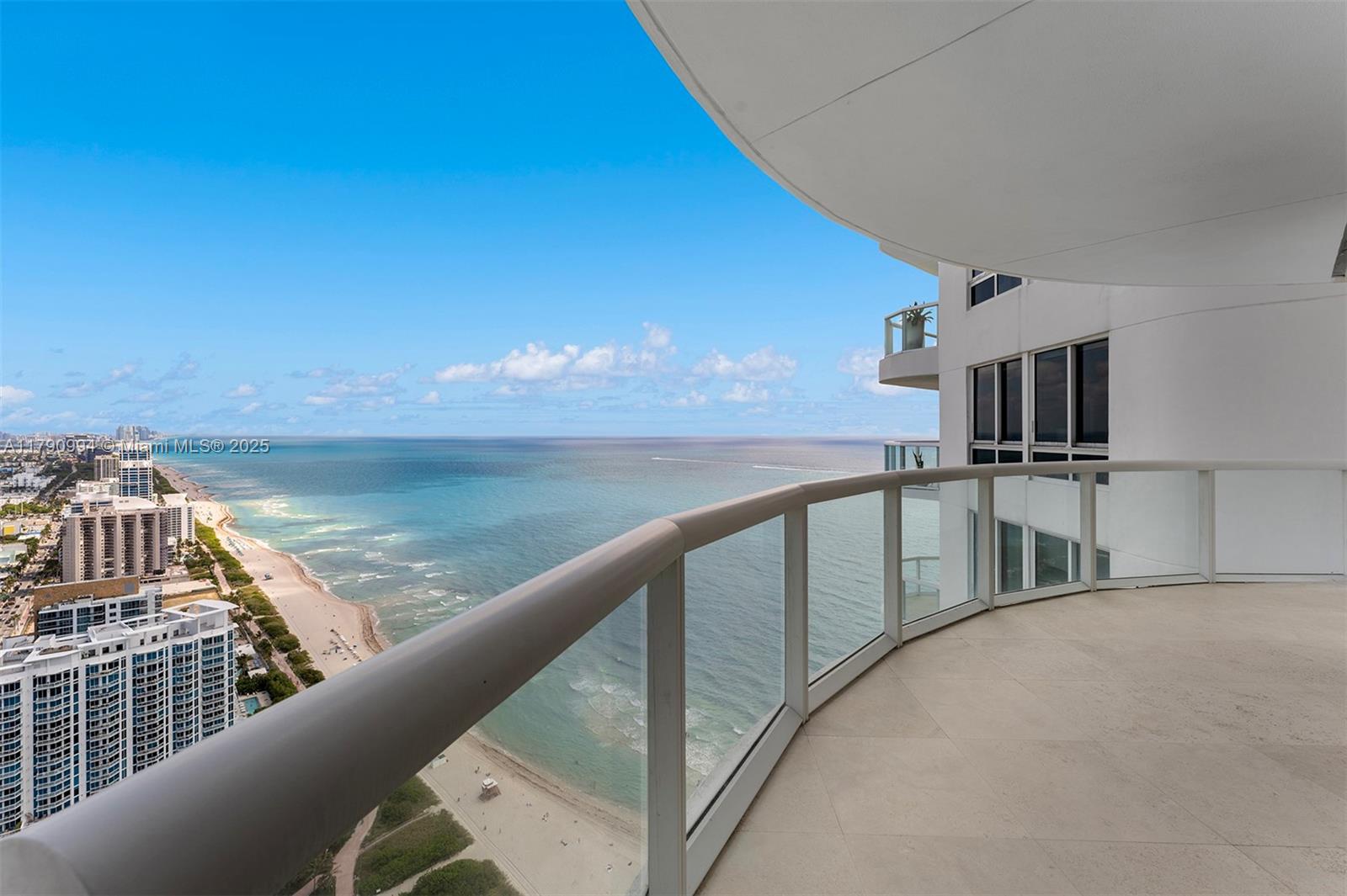 Miami Beach, Florida, 33141, United States, 2 Bedrooms Bedrooms, ,3 BathroomsBathrooms,Residential,For Sale,1794366