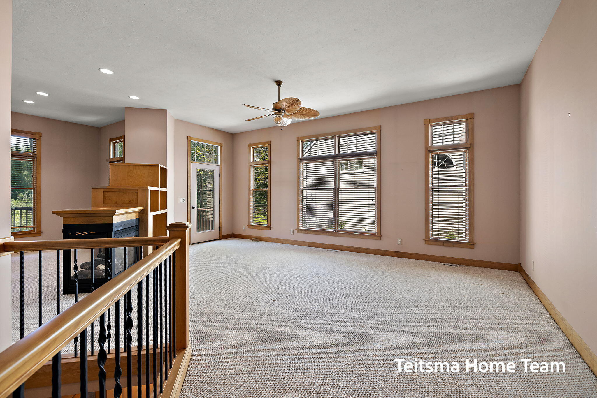 Spring Lake, Michigan, 49456, United States, 2 Bedrooms Bedrooms, ,3 BathroomsBathrooms,Residential,For Sale,1901119
