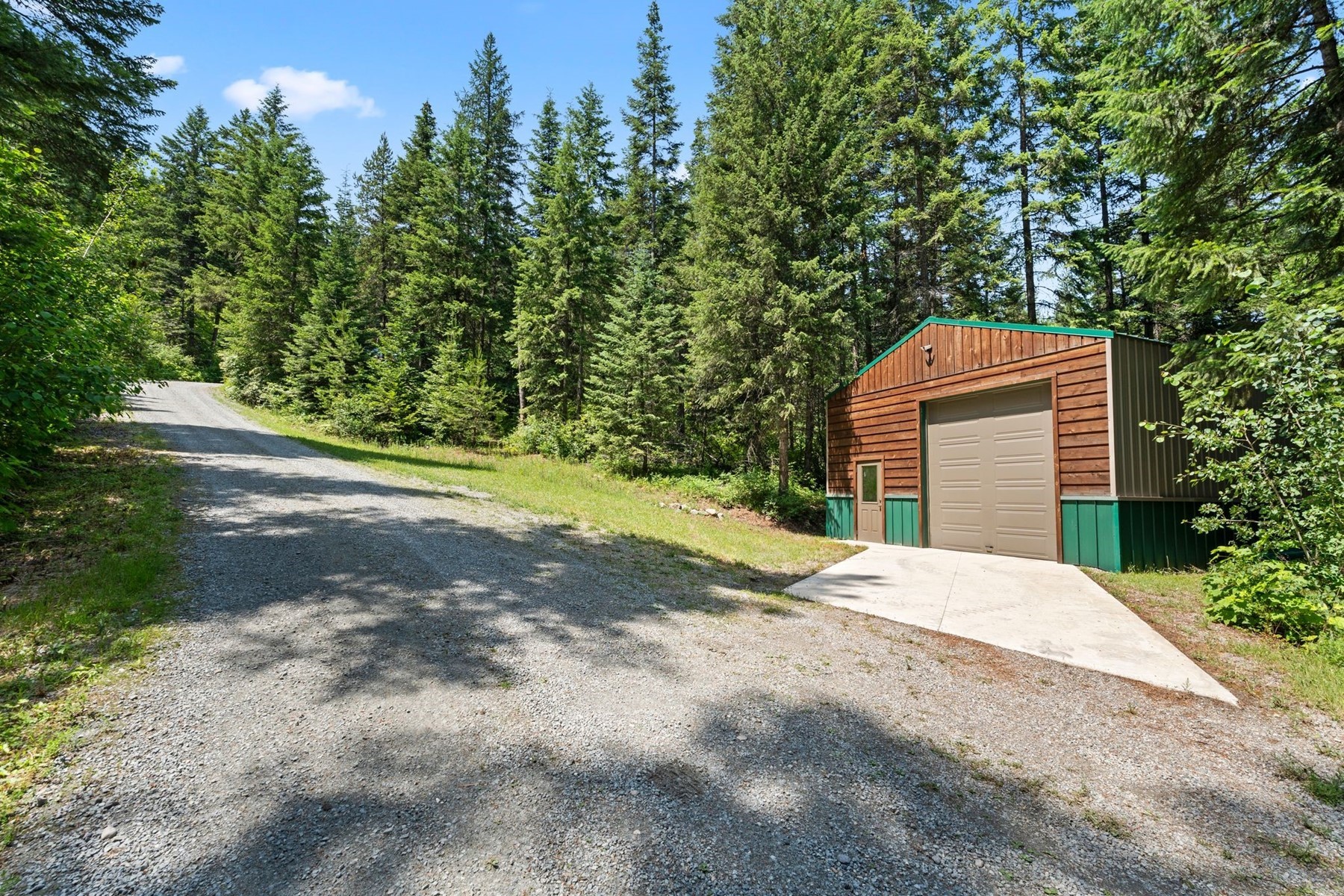  Green Home & apartment on 30 Acres - 物件實景