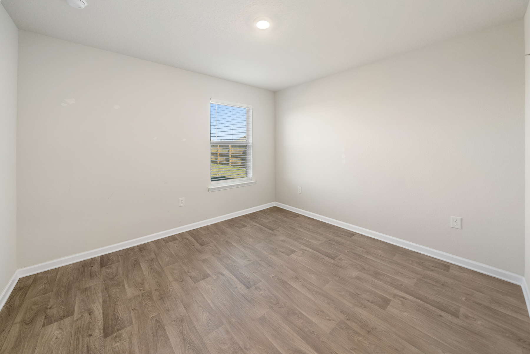  Thoughtfully Designed Residence With Fenced Backyard Near Tyndall AFB - 物件實景