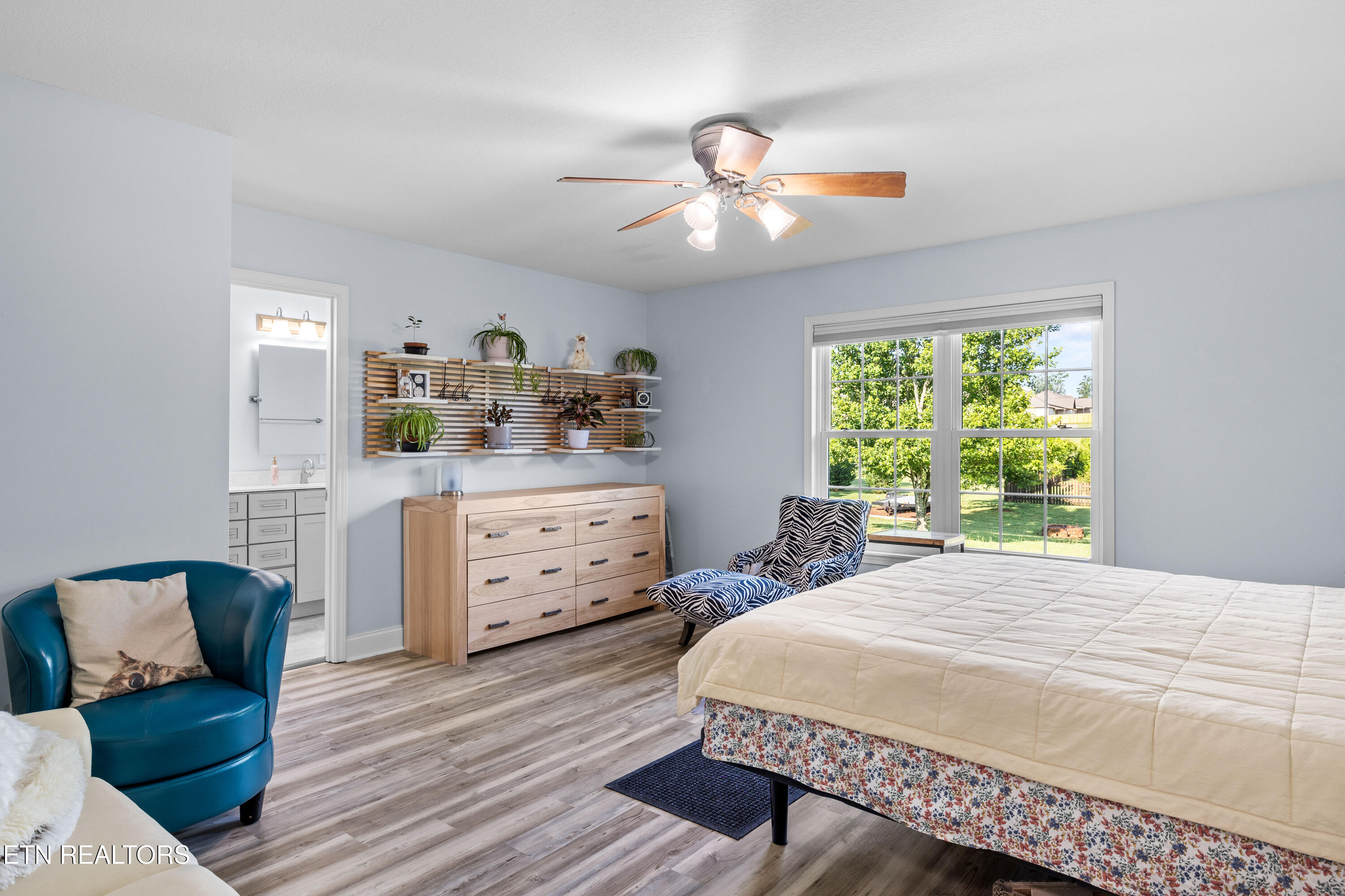 Walland, Tennessee, 37886, United States, 3 Bedrooms Bedrooms, ,2 BathroomsBathrooms,Residential,For Sale,1930662