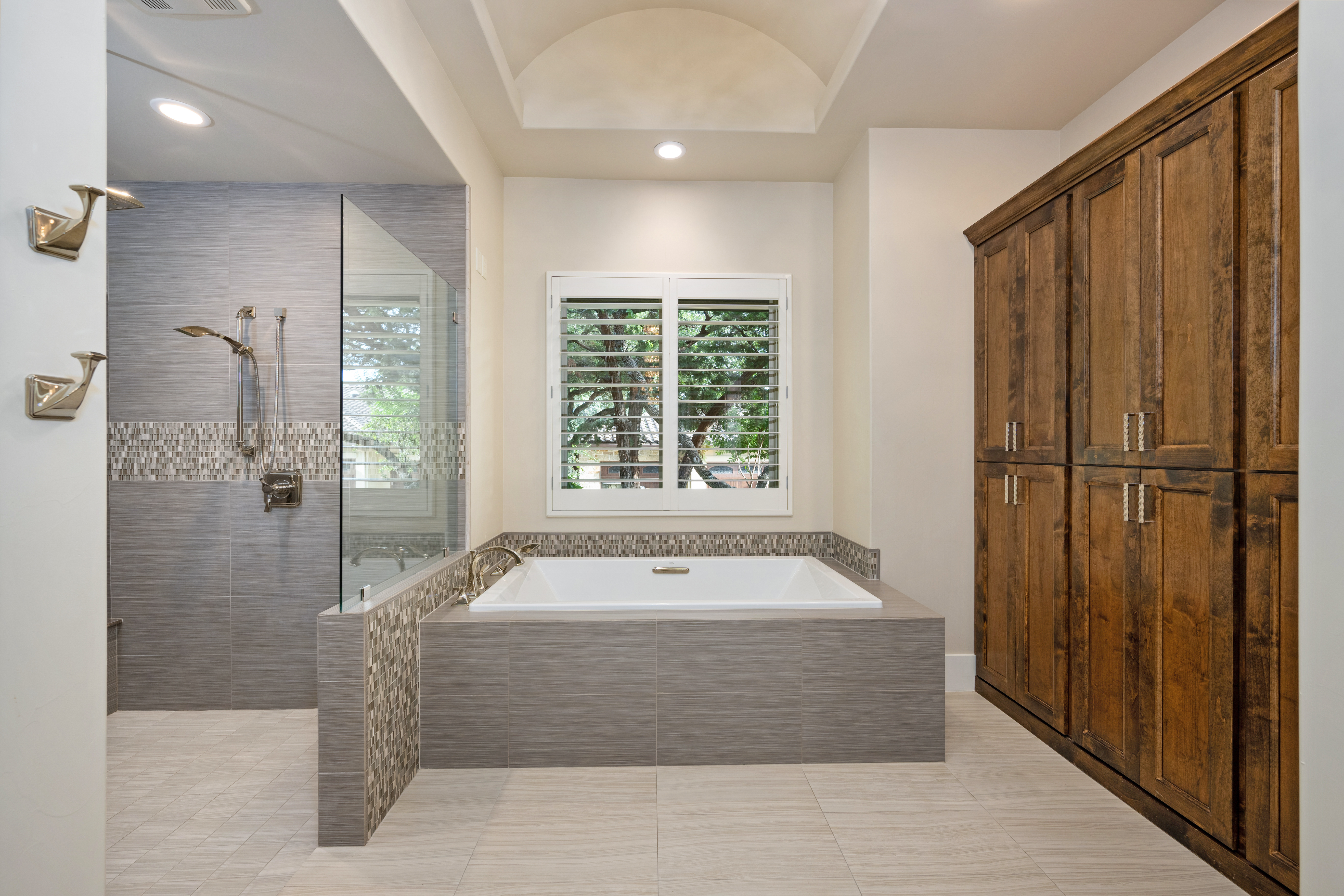 Defined By Timeless Santa Barbara Architecture And Exceptional Craftsmanship - 物件實景