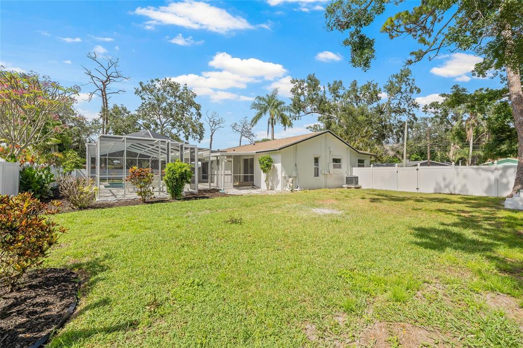 St Petersburg, Florida, 33705, United States, 4 Bedrooms Bedrooms, ,2 BathroomsBathrooms,Residential,For Sale,1919493