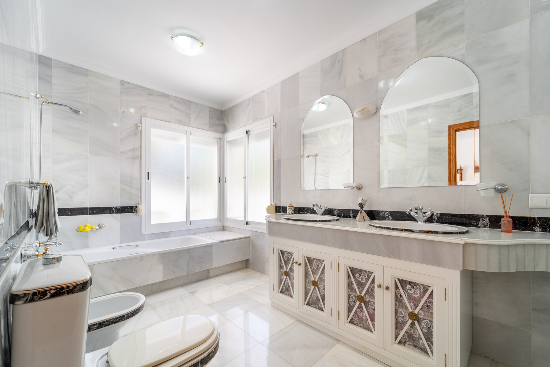  Beachside villa in El Presidente, Estepona - 物件實景