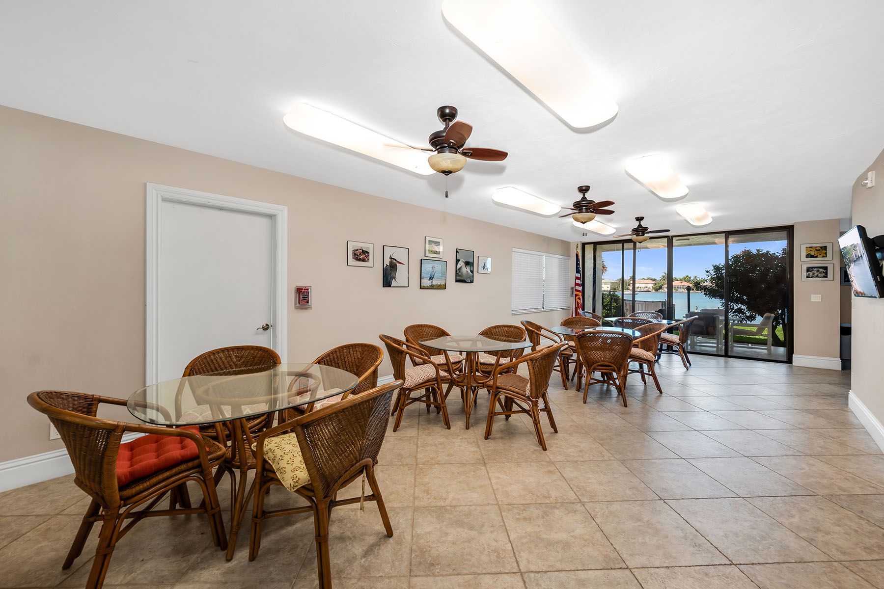  MARCO ISLAND - BAYSIDE CLUB - 物件實景