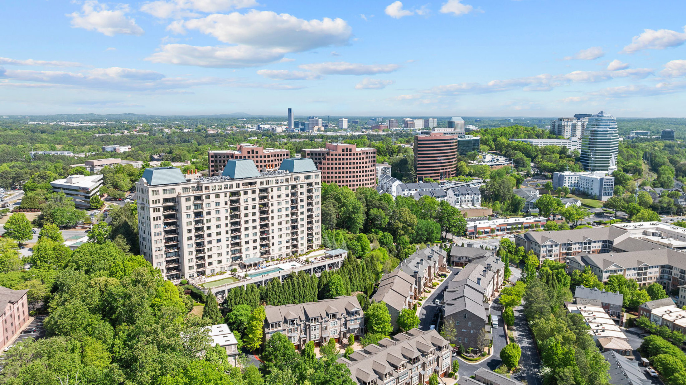  Exceptional Four Level European-inspired Townhome - 物件實景