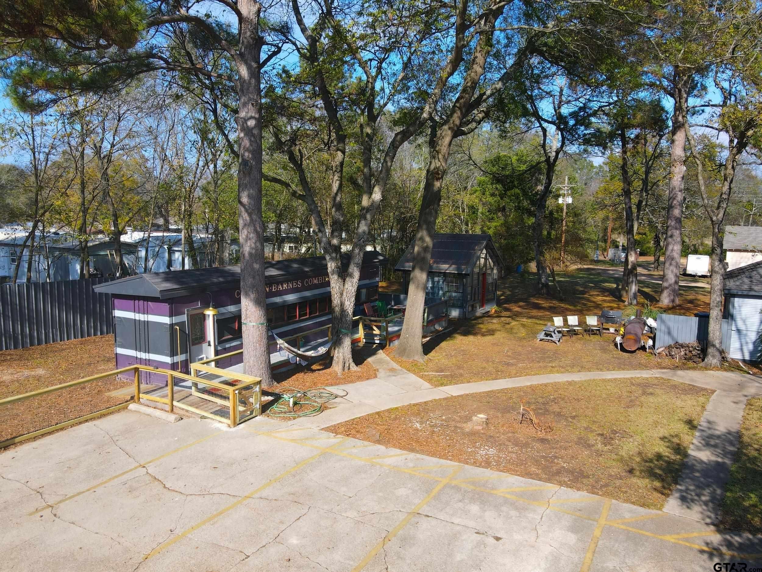 Pittsburg, Texas, 75686, United States, 6 Bedrooms Bedrooms, ,8 BathroomsBathrooms,Residential,For Sale,2005846