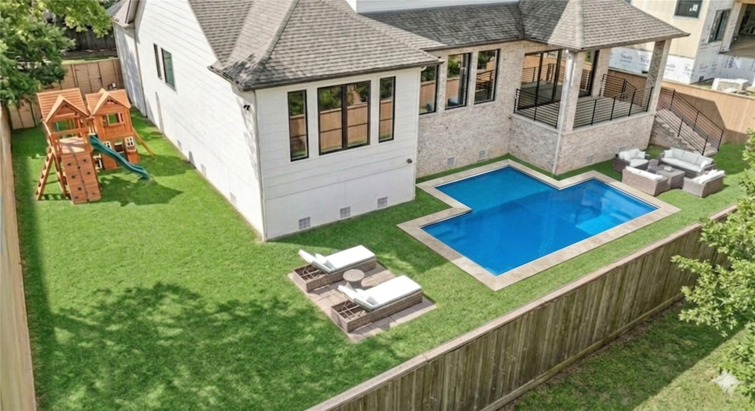  4914 Wigton Drive - 物件實景