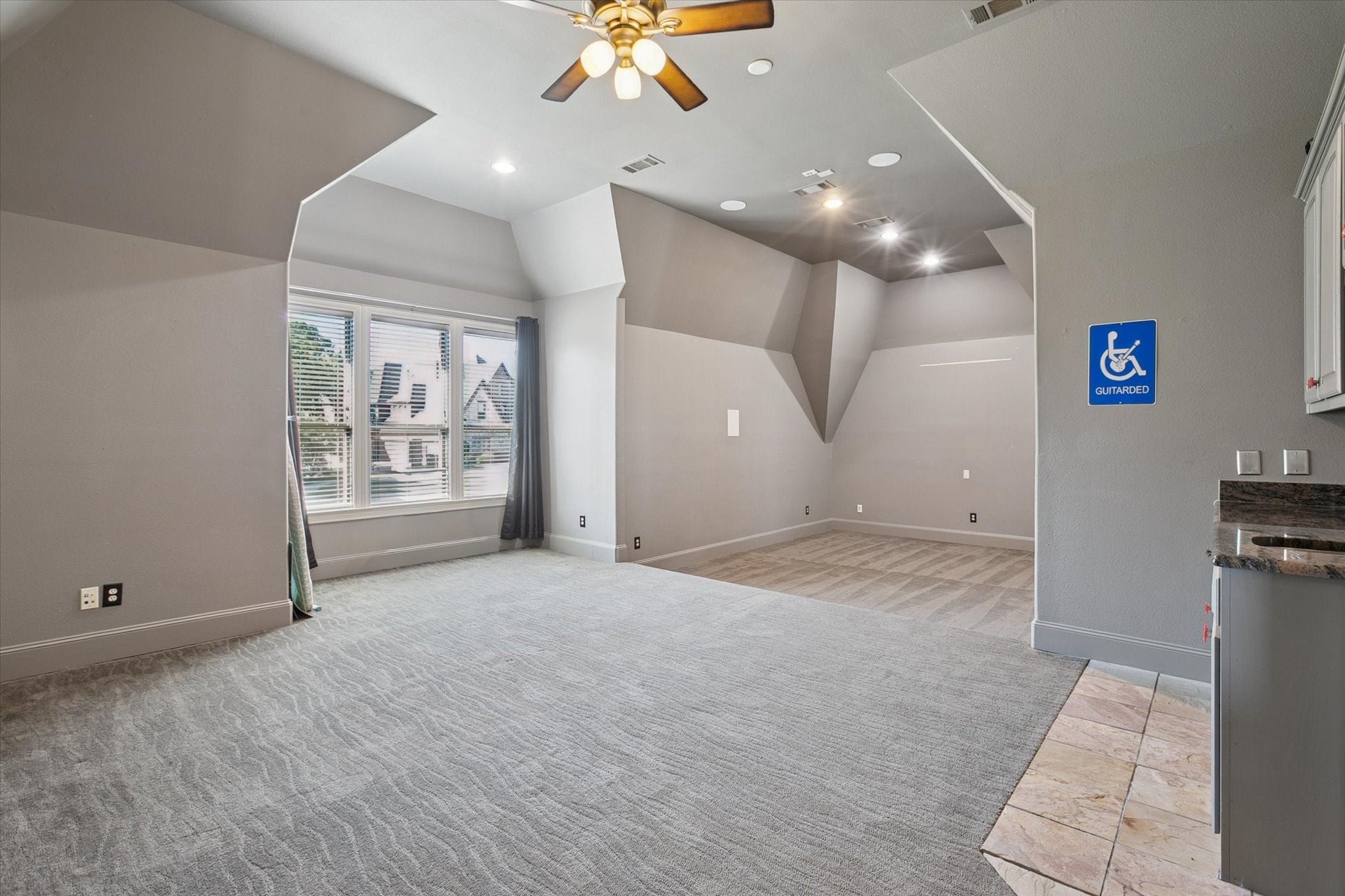 Keller, Texas, 76262, United States, 5 Bedrooms Bedrooms, ,5 BathroomsBathrooms,Residential,For Sale,1975865