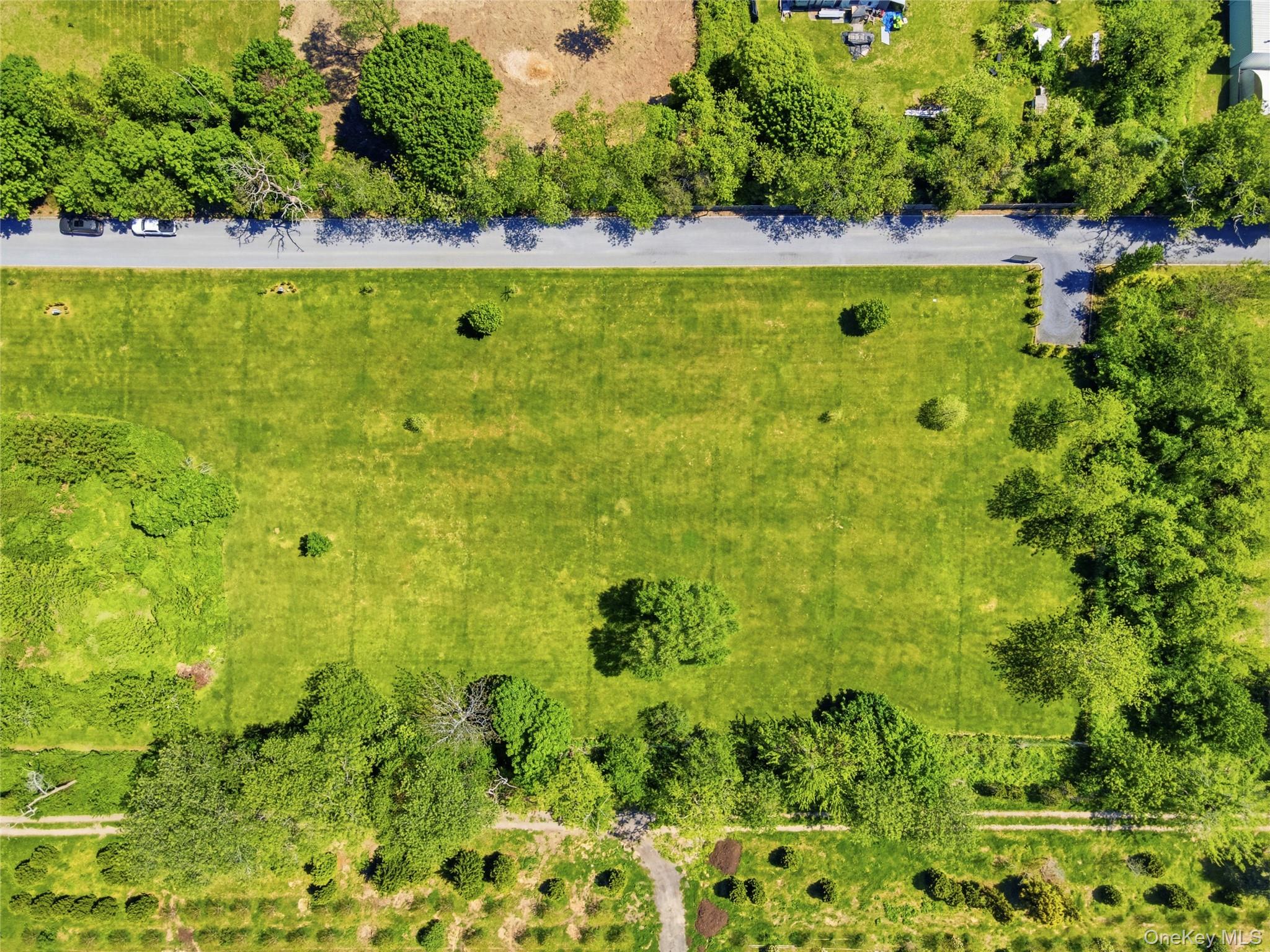  704 Hubbard Avenue, Aquebogue, NY, 11901 - 物件實景