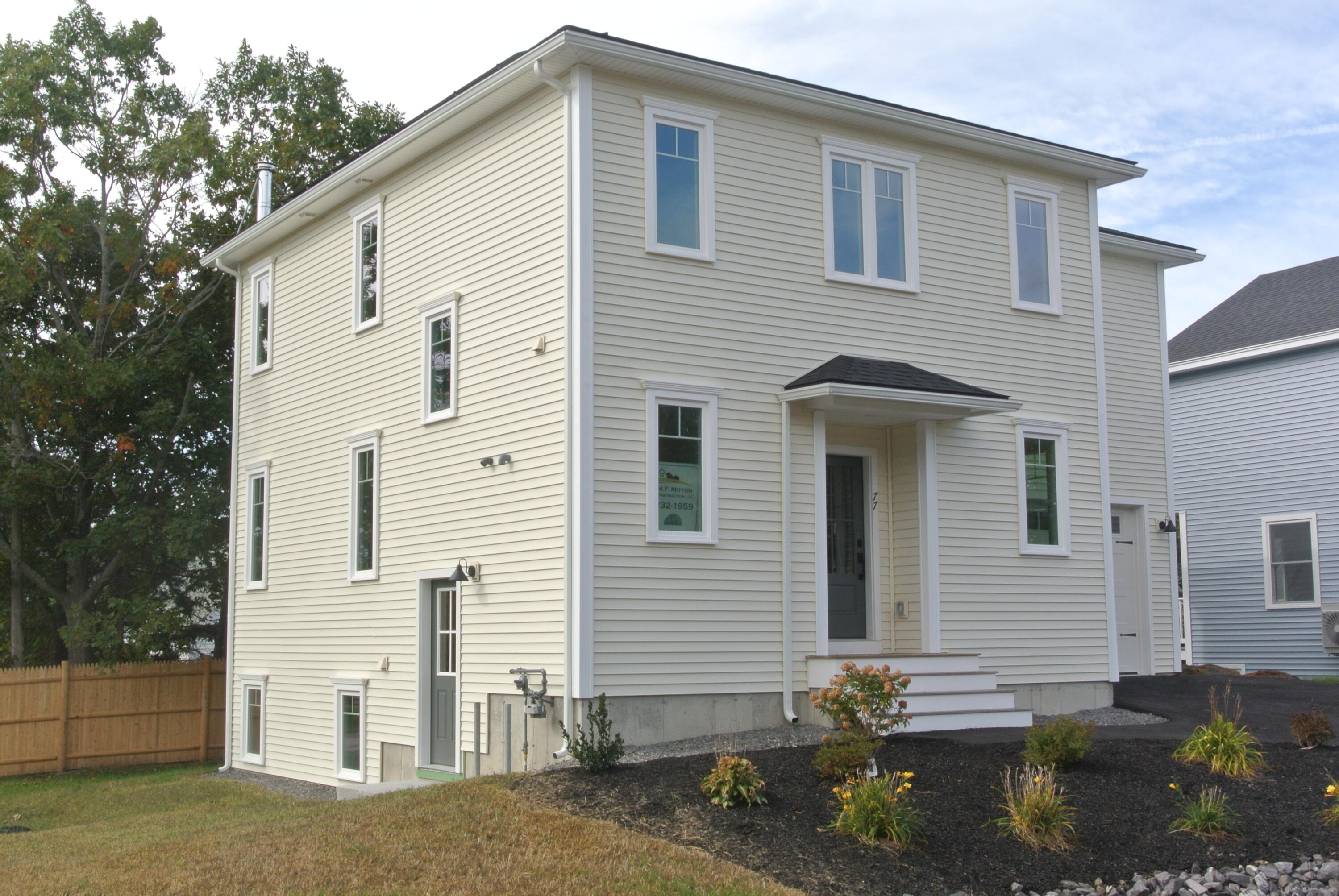 South Portland, Maine, 04106, United States, 3 Bedrooms Bedrooms, ,4 BathroomsBathrooms,Residential,For Sale,1966716