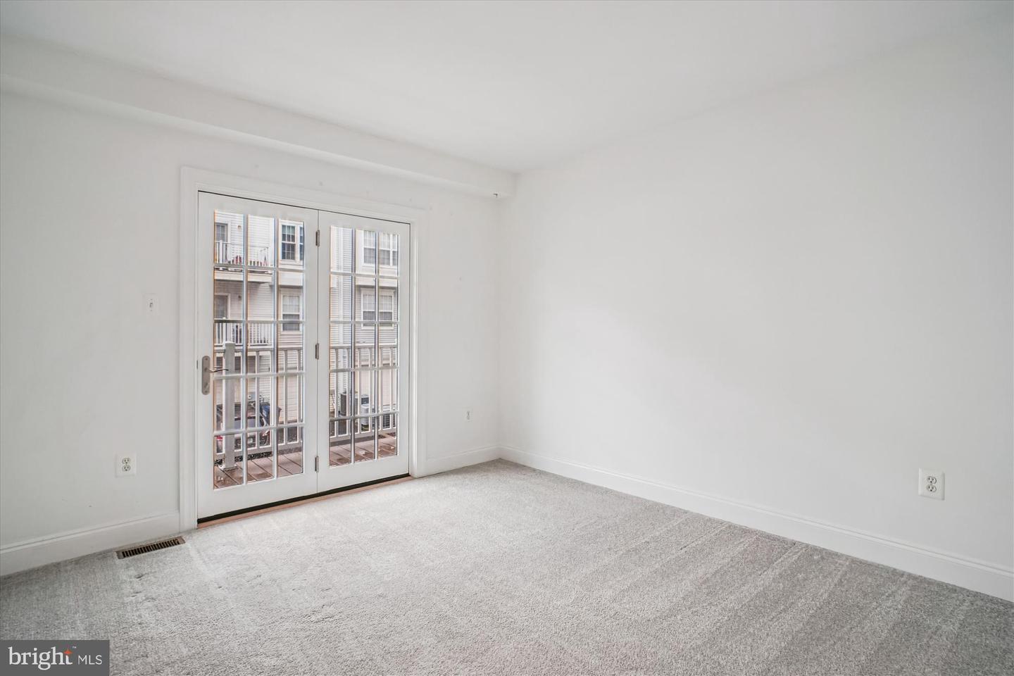 Falls Church, Virginia, 22042, United States, 3 Bedrooms Bedrooms, ,2 BathroomsBathrooms,Residential,For Sale,2001644