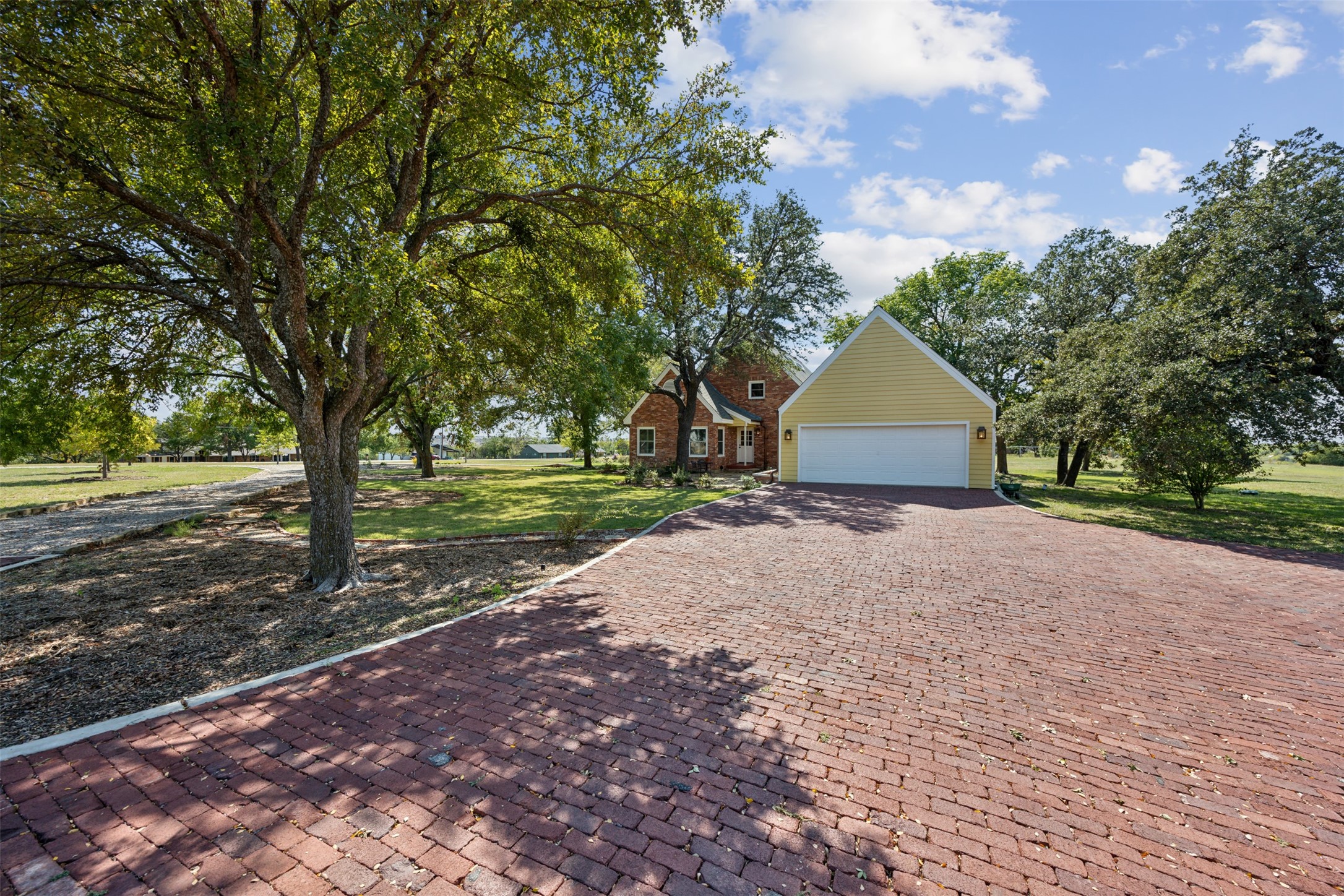 Forney, Texas, 75126, United States, 4 Bedrooms Bedrooms, ,3 BathroomsBathrooms,Residential,For Sale,1988269