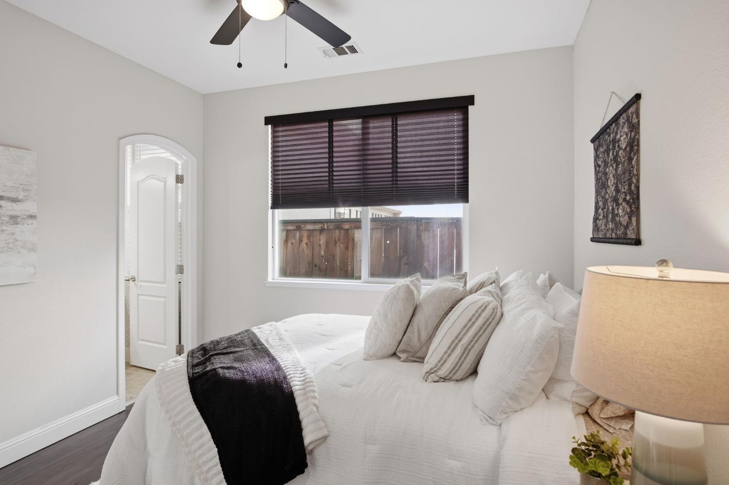 Oakdale, California, 95361, United States, 3 Bedrooms Bedrooms, ,3 BathroomsBathrooms,Residential,For Sale,2007745