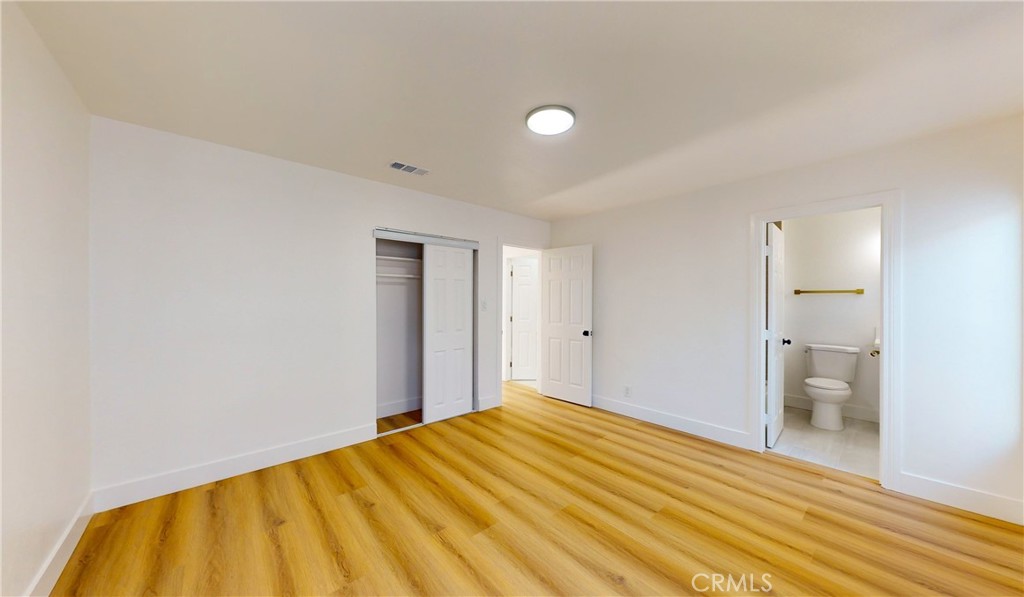 LOS ANGELES, California, 90018, United States, 3 Bedrooms Bedrooms, ,2 BathroomsBathrooms,Residential,For Sale,1747576