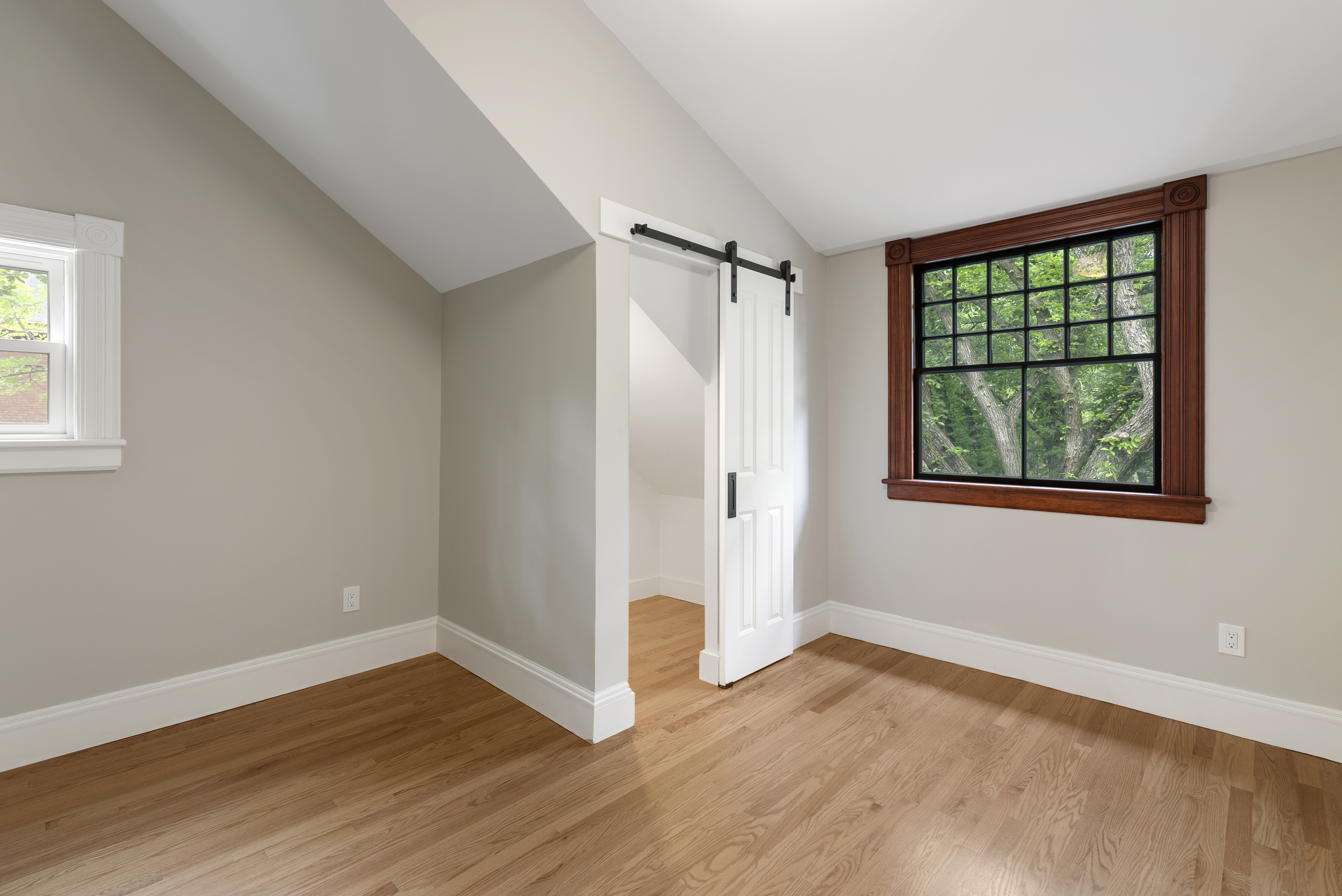  102 Huntington Street - 物件實景