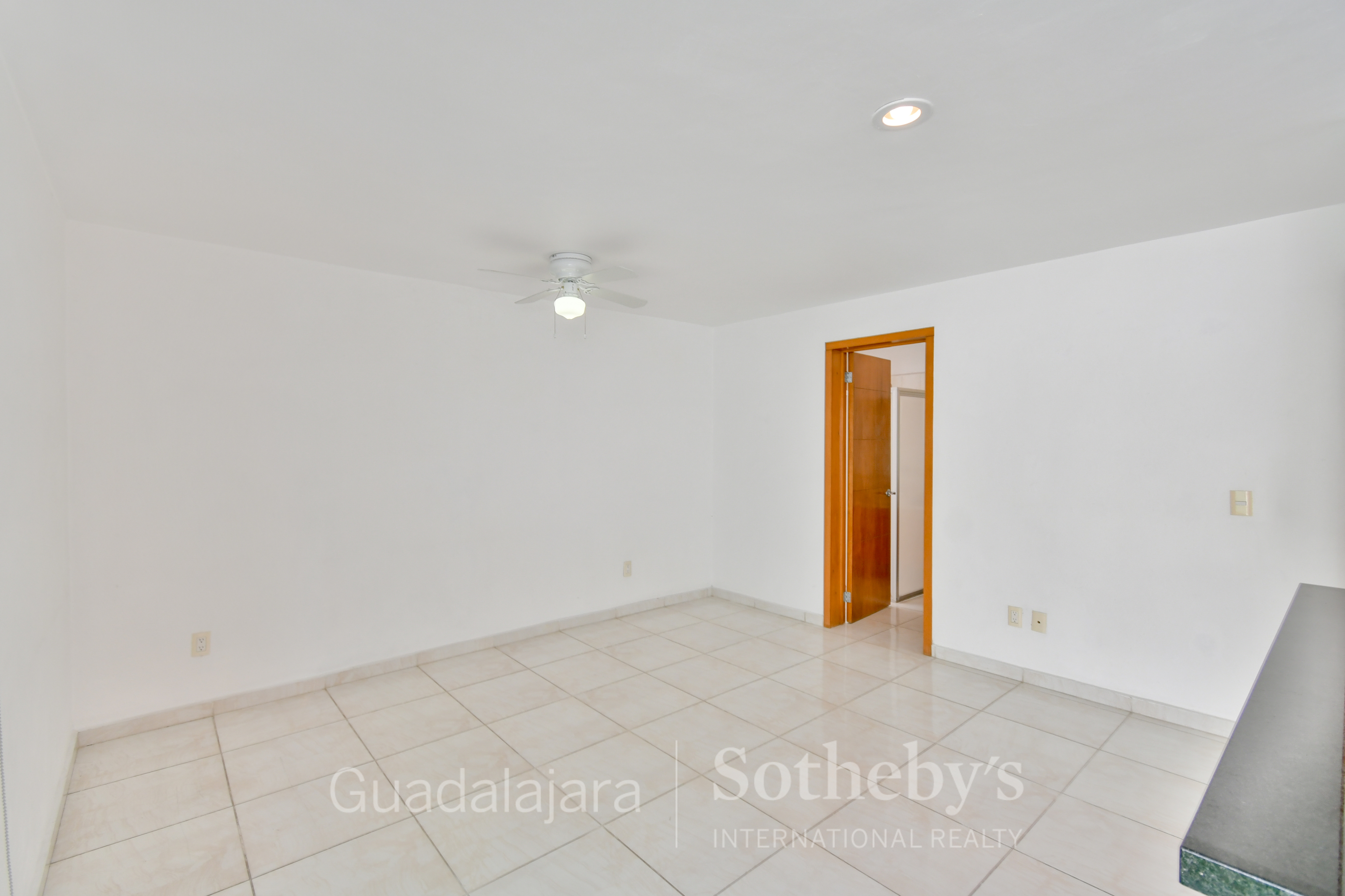  Casa duplex en condominio Puerta del Valle en venta - 物件實景