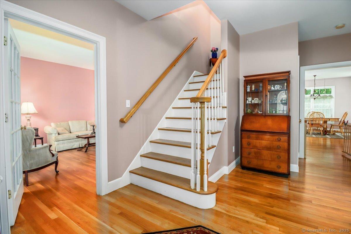 Shelton, Connecticut, 06484, United States, 5 Bedrooms Bedrooms, ,4 BathroomsBathrooms,Residential,For Sale,1943251