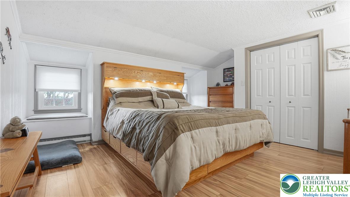 Allentown City, Pennsylvania, 18103, United States, 3 Bedrooms Bedrooms, ,2 BathroomsBathrooms,Residential,For Sale,1993437