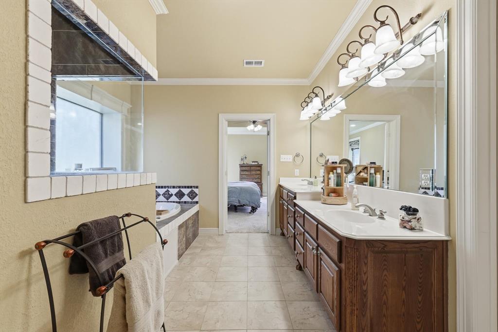 Midlothian, Texas, 76065, United States, 4 Bedrooms Bedrooms, ,4 BathroomsBathrooms,Residential,For Sale,2001564