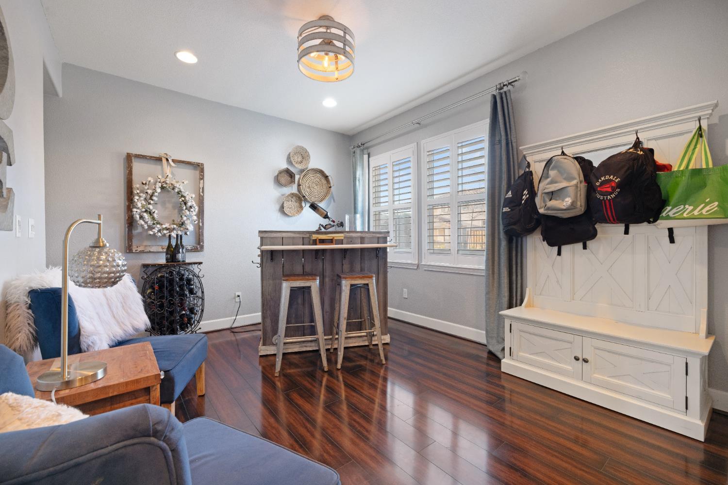 Oakdale, California, 95361, United States, 4 Bedrooms Bedrooms, ,4 BathroomsBathrooms,Residential,For Sale,2011319