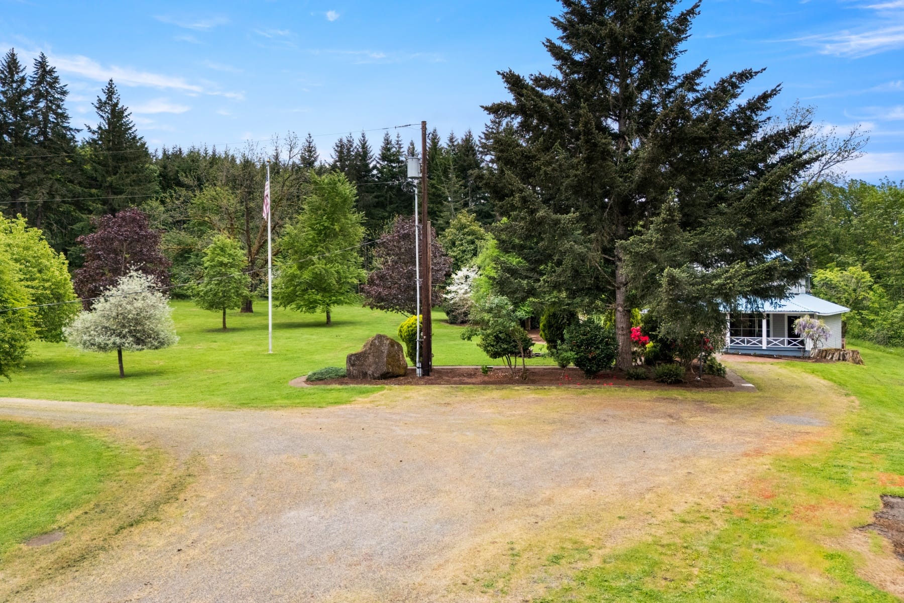  15693 S HIDDEN RD Mulino, OR 97042 - 物件實景