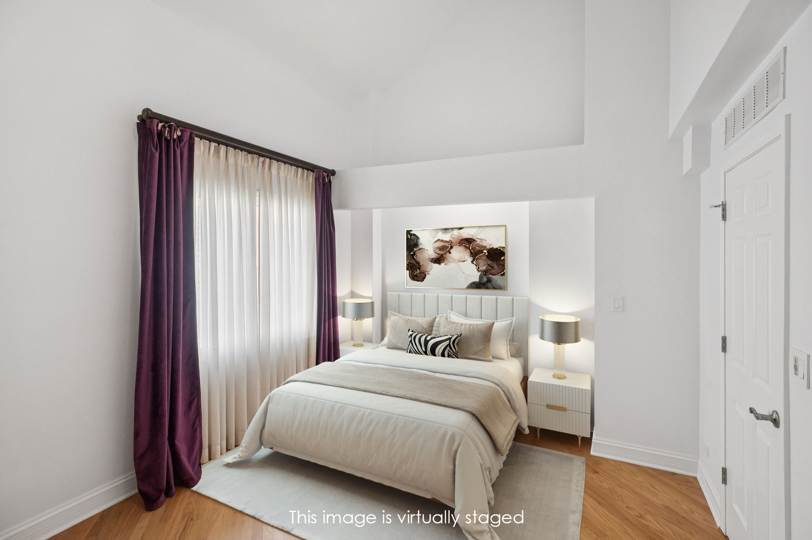 Evanston, Illinois, 60202, United States, 3 Bedrooms Bedrooms, ,3 BathroomsBathrooms,Residential,For Sale,1947564