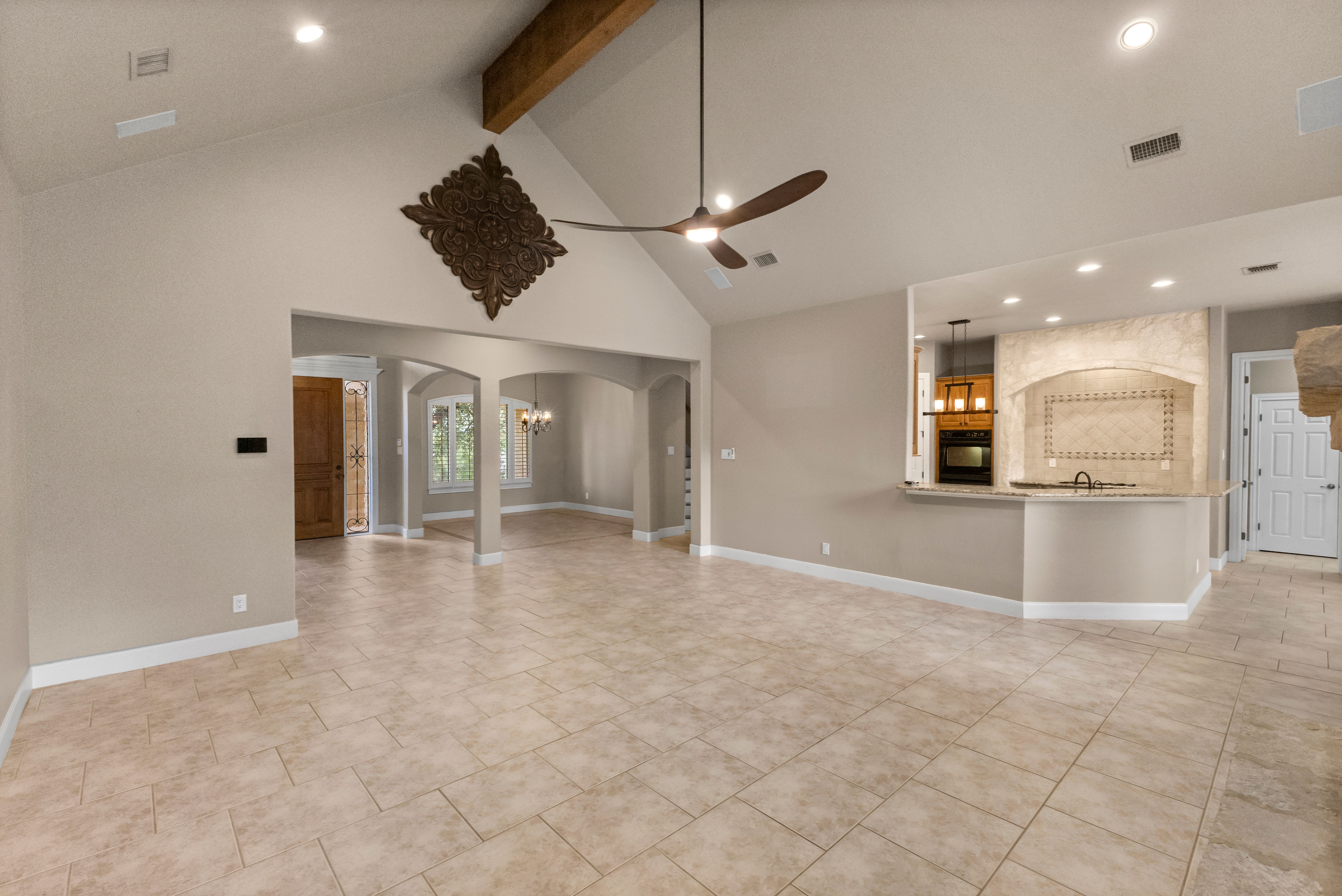  Private 5 Bedroom Oasis with Pool  Heights of Stone Oak - 物件實景