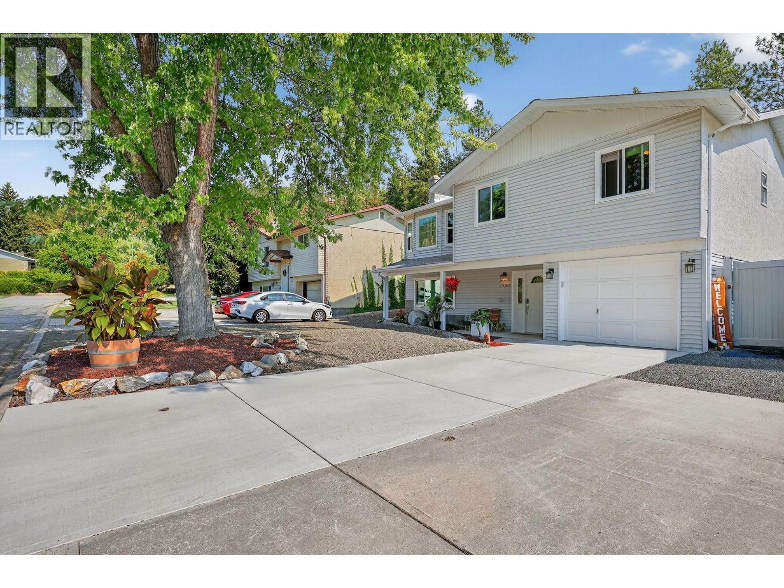 PENTICTON, British Columbia, V2A 7E7, CA, 4 Bedrooms Bedrooms, ,3 BathroomsBathrooms,Residential,For Sale,1947241