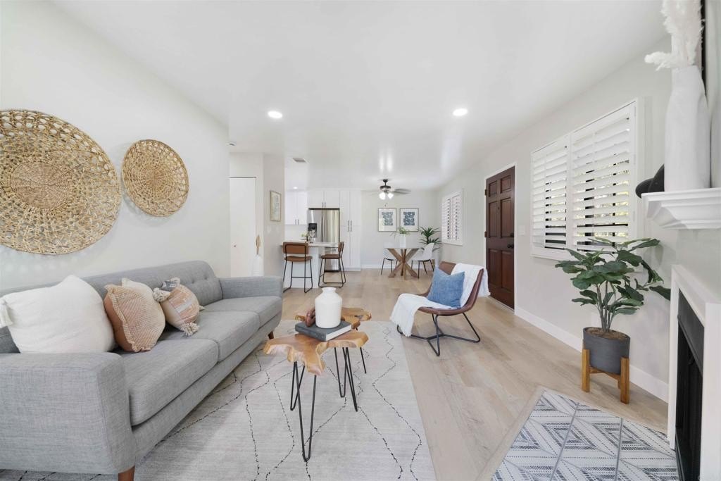 Chula Vista, California, 91910, United States, 2 Bedrooms Bedrooms, ,2 BathroomsBathrooms,Residential,For Sale,1949170