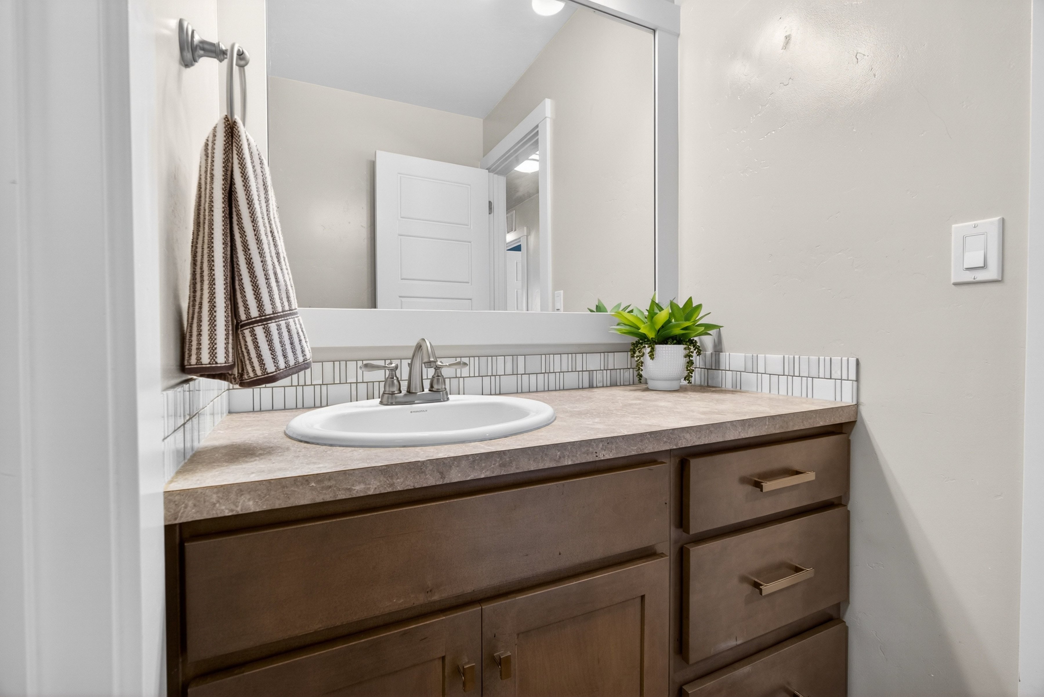  Impeccable Modern Craftsman in Eagle - 物件實景